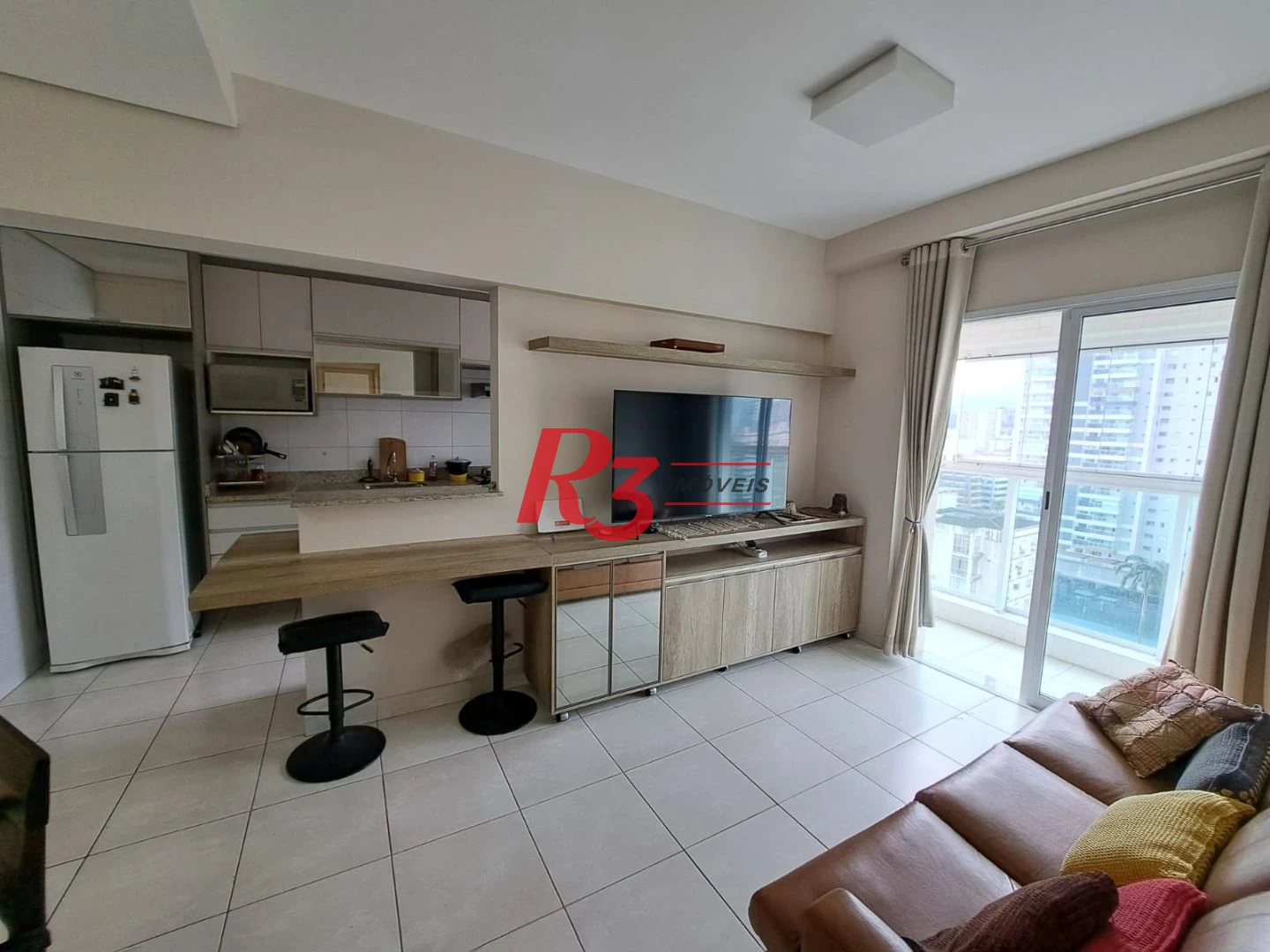 Apartamento com 2 dormitórios à venda, 69 m² por R$ 1.280.000,00 - Gonzaga - Santos/SP