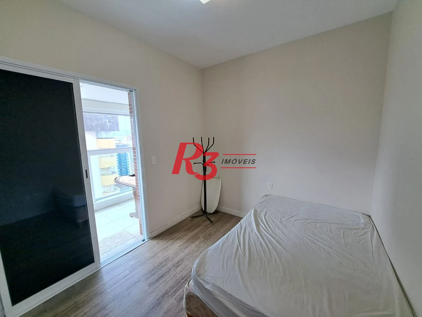 Apartamento com 2 dormitórios à venda, 69 m² por R$ 1.280.000,00 - Gonzaga - Santos/SP