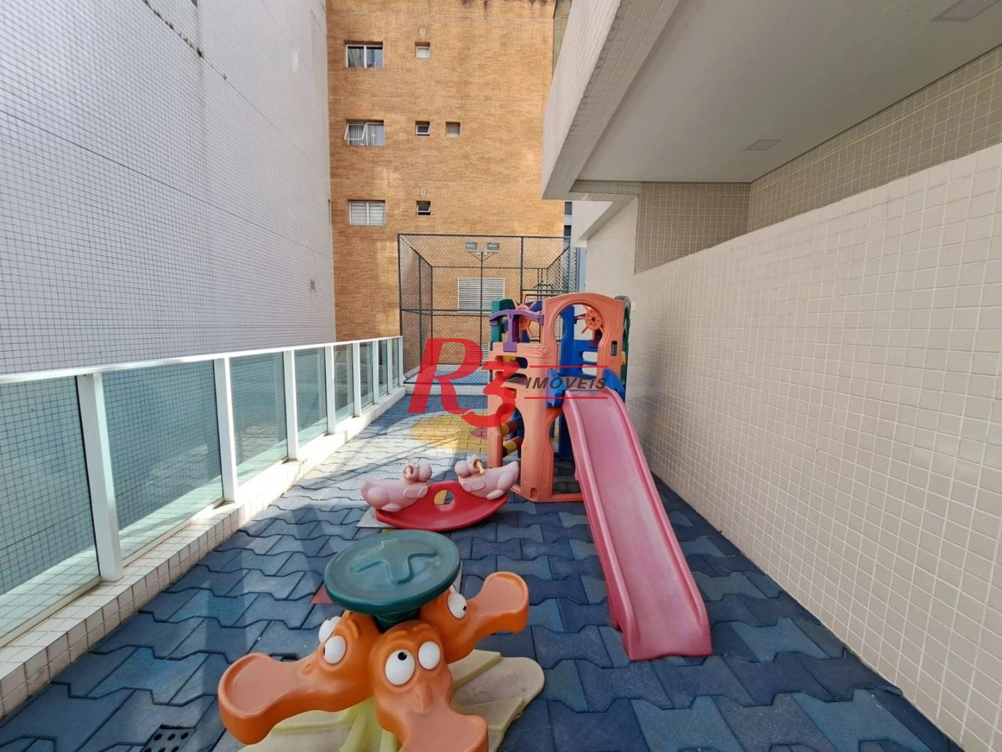 Apartamento com 2 dormitórios à venda, 69 m² por R$ 1.280.000,00 - Gonzaga - Santos/SP