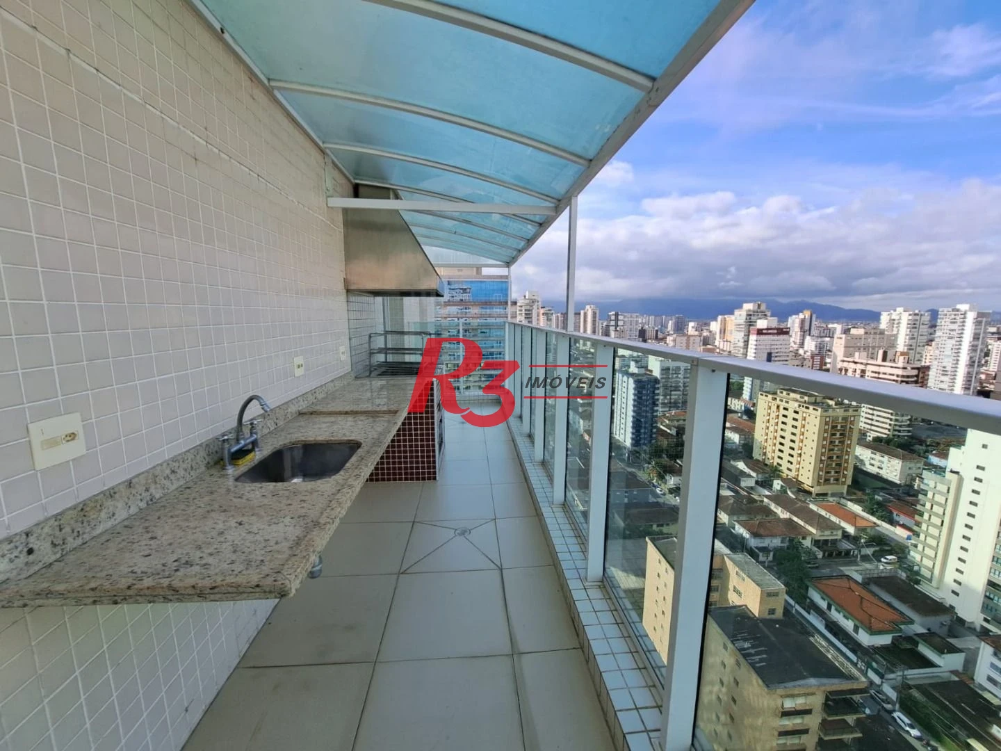 Apartamento com 2 dormitórios à venda, 69 m² por R$ 1.280.000,00 - Gonzaga - Santos/SP
