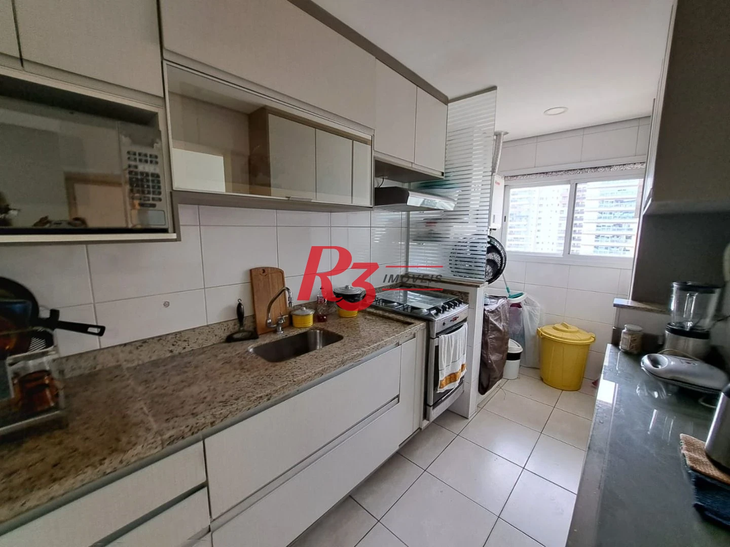 Apartamento com 2 dormitórios à venda, 69 m² por R$ 1.280.000,00 - Gonzaga - Santos/SP