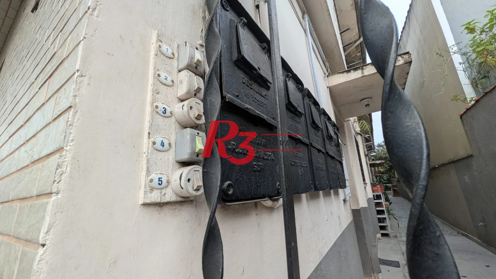 Sobrado com 2 dormitórios à venda, 69 m² por R$ 320.000,00 - Macuco - Santos/SP