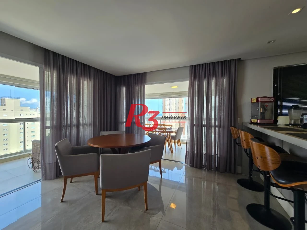 Apartamento com 3 dormitórios à venda, 171 m² por R$ 3.500.000,00 - Embaré - Santos/SP