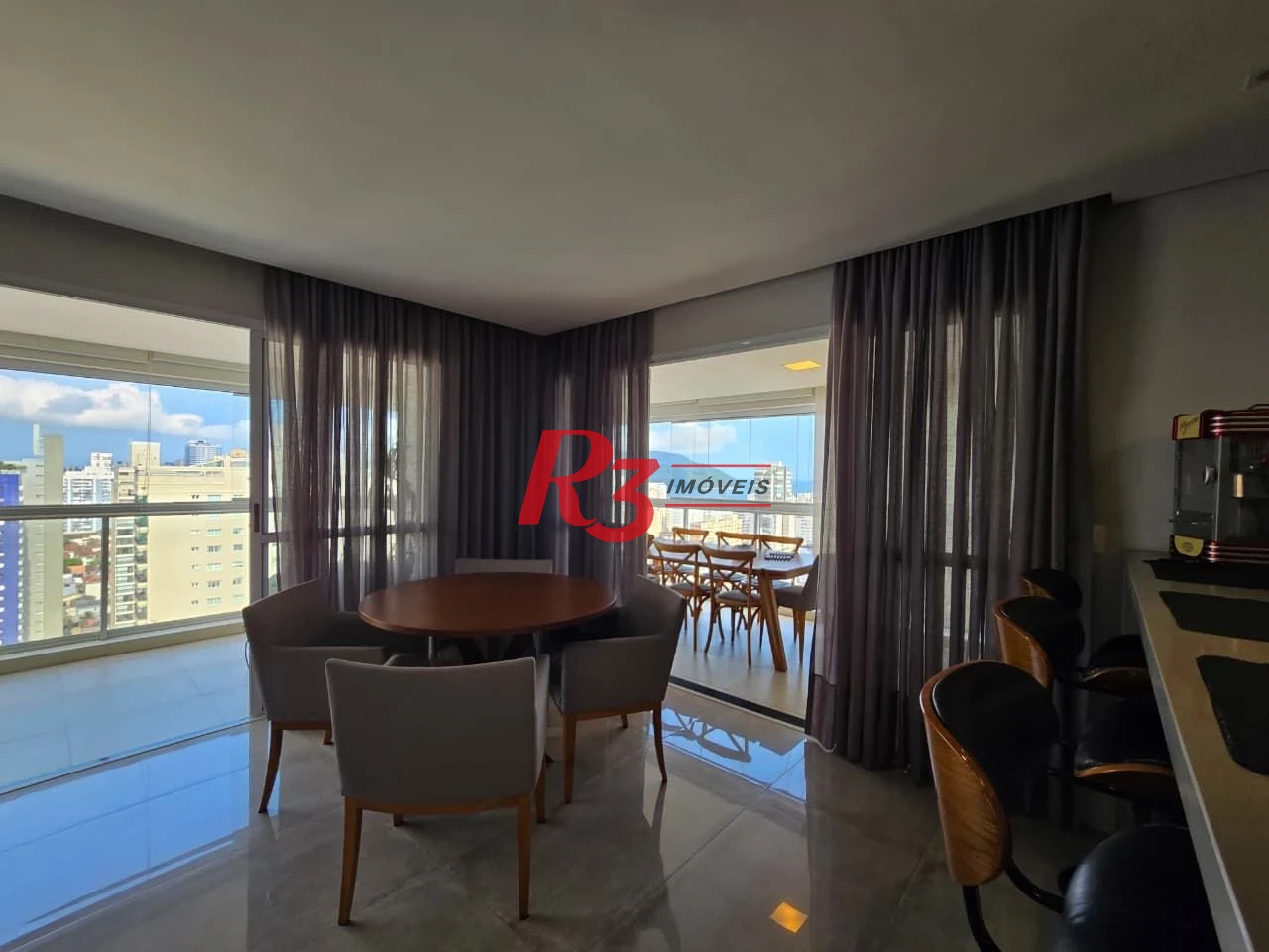 Apartamento com 3 dormitórios à venda, 171 m² por R$ 3.500.000,00 - Embaré - Santos/SP
