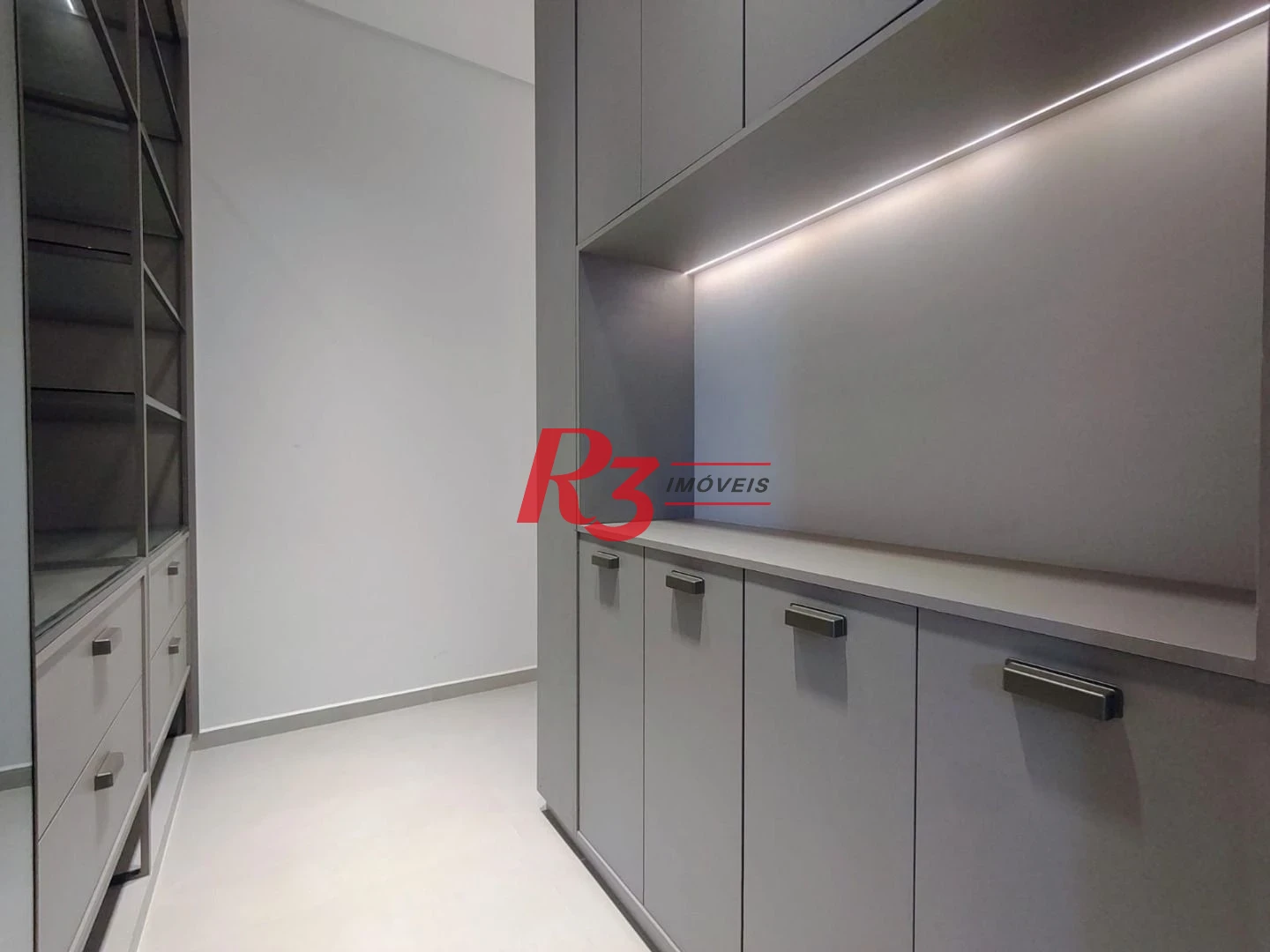 Casa com 7 dormitórios à venda, 850 m² por R$ 15.800.000,00 - Jardim Acapulco - Guarujá/SP