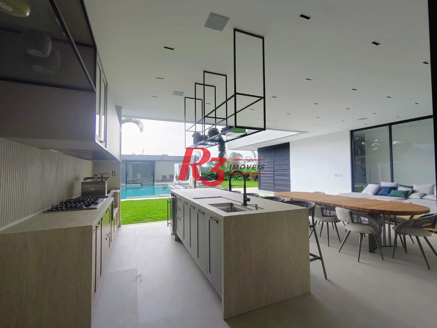 Casa com 7 dormitórios à venda, 850 m² por R$ 15.800.000,00 - Jardim Acapulco - Guarujá/SP