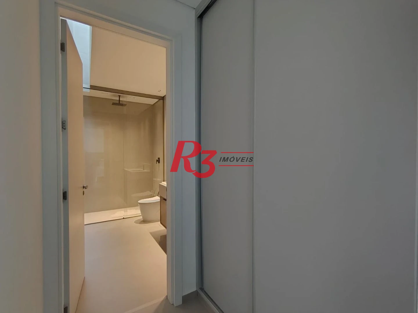 Casa com 7 dormitórios à venda, 850 m² por R$ 15.800.000,00 - Jardim Acapulco - Guarujá/SP