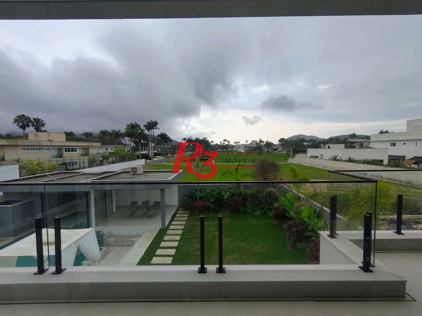 Casa com 7 dormitórios à venda, 850 m² por R$ 15.800.000,00 - Jardim Acapulco - Guarujá/SP