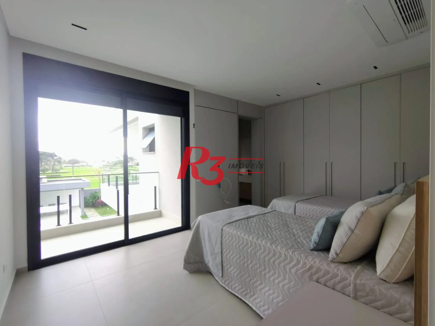 Casa com 7 dormitórios à venda, 850 m² por R$ 15.800.000,00 - Jardim Acapulco - Guarujá/SP