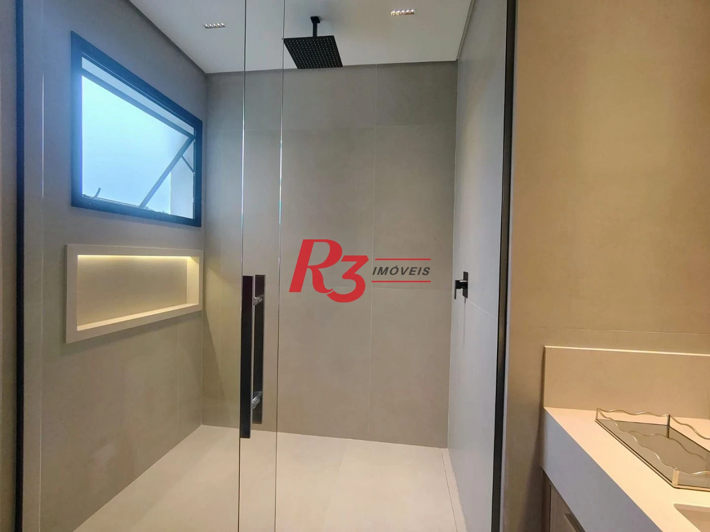 Casa com 7 dormitórios à venda, 850 m² por R$ 15.800.000,00 - Jardim Acapulco - Guarujá/SP