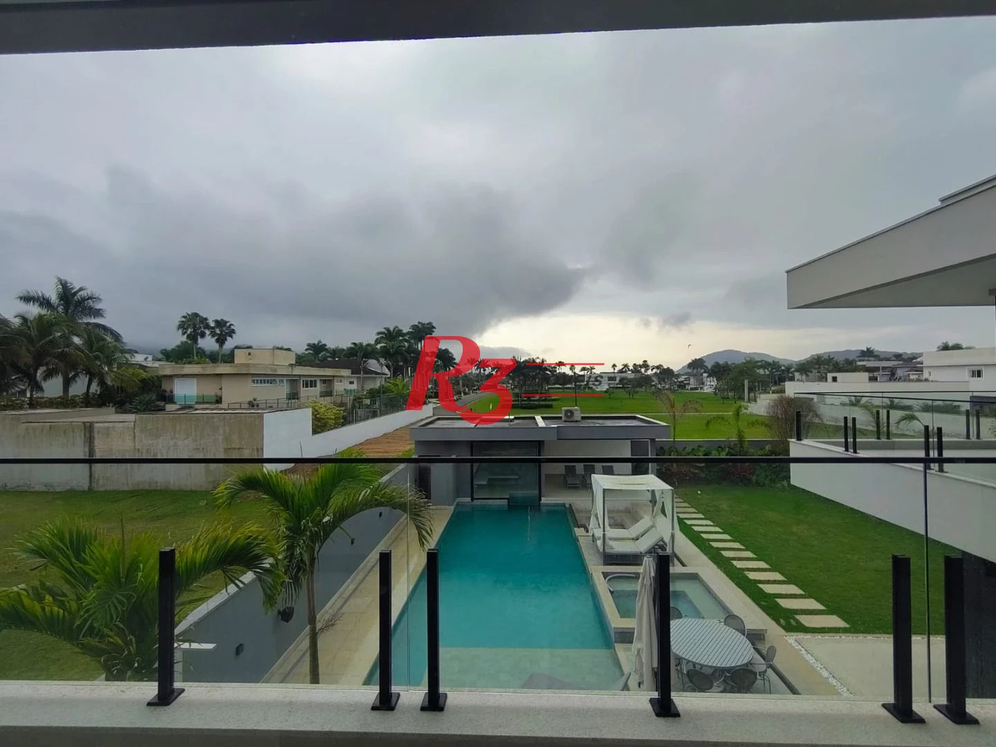 Casa com 7 dormitórios à venda, 850 m² por R$ 15.800.000,00 - Jardim Acapulco - Guarujá/SP