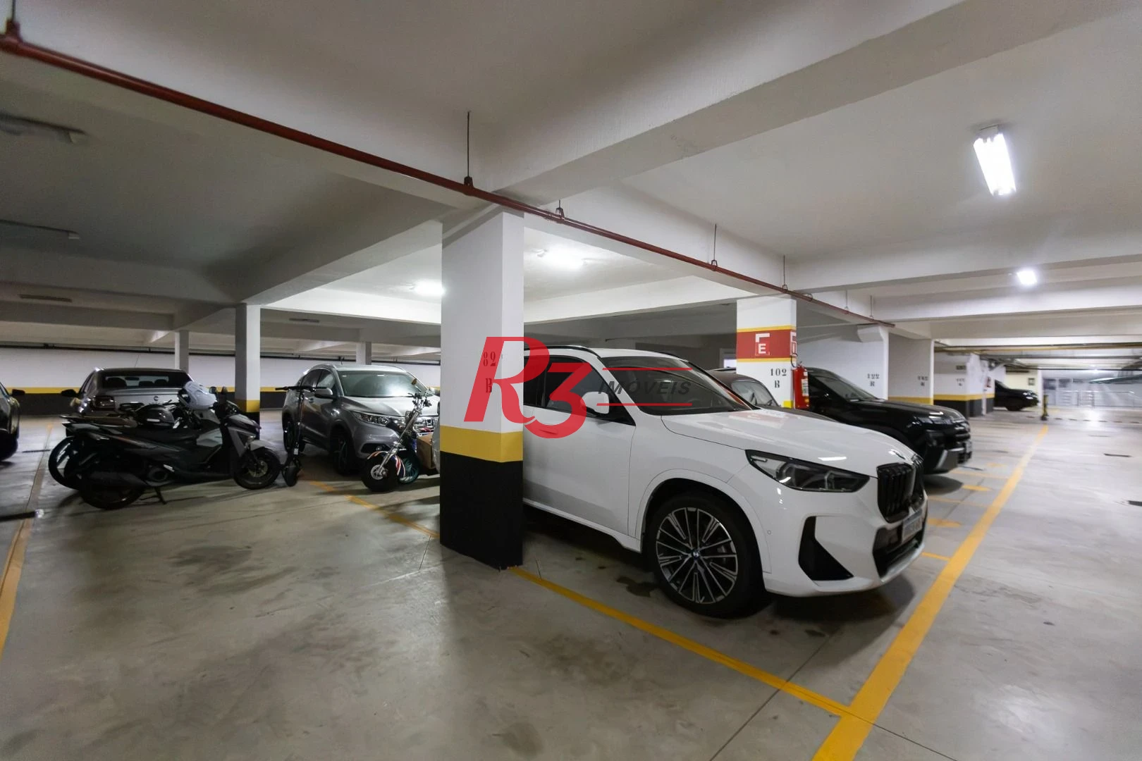 Apartamento com 3 dormitórios sendo 1 suíte à venda, 123 m² por R$ 1.630.000 - Ponta da Praia - Santos/SP
