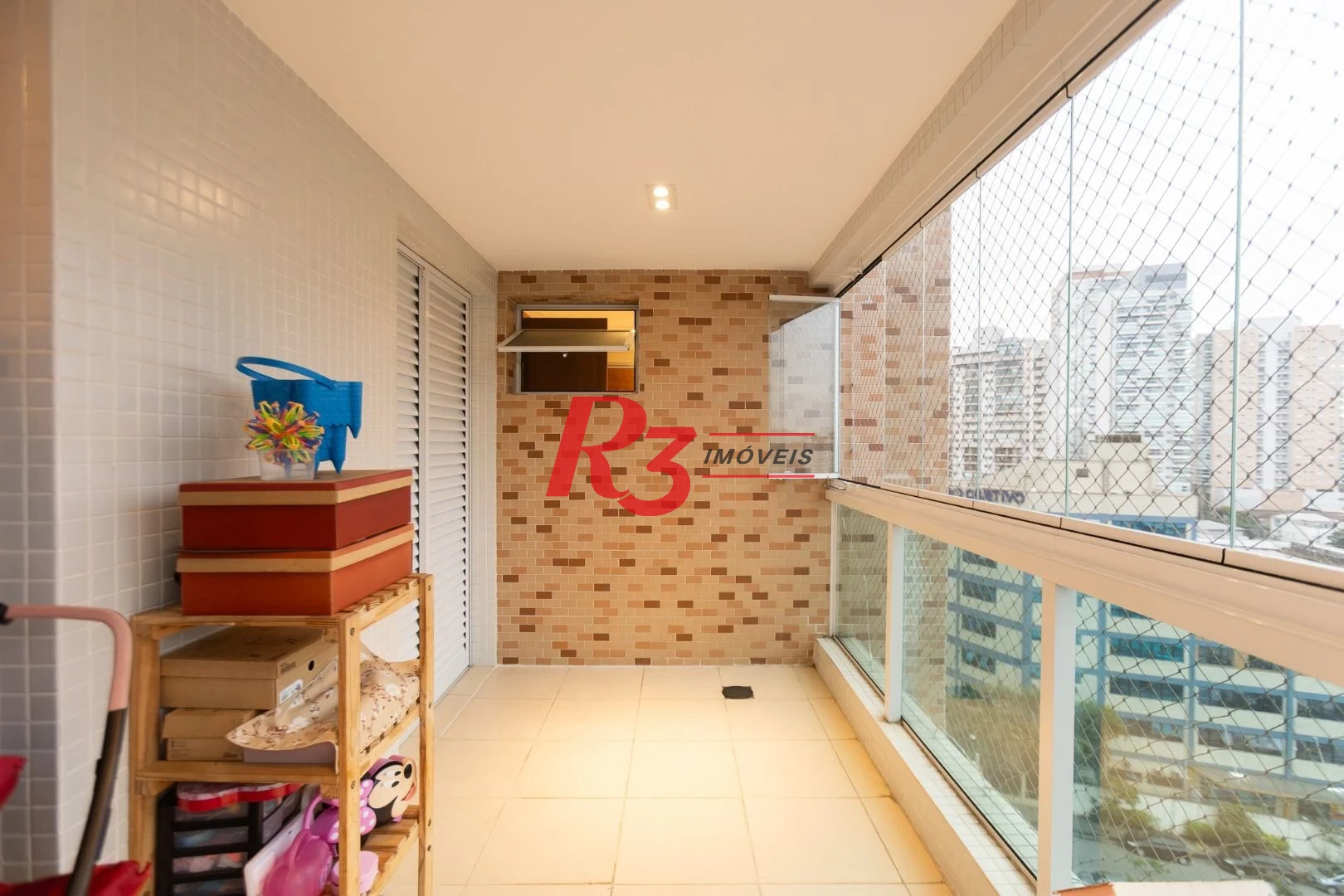 Apartamento com 3 dormitórios sendo 1 suíte à venda, 123 m² por R$ 1.630.000 - Ponta da Praia - Santos/SP