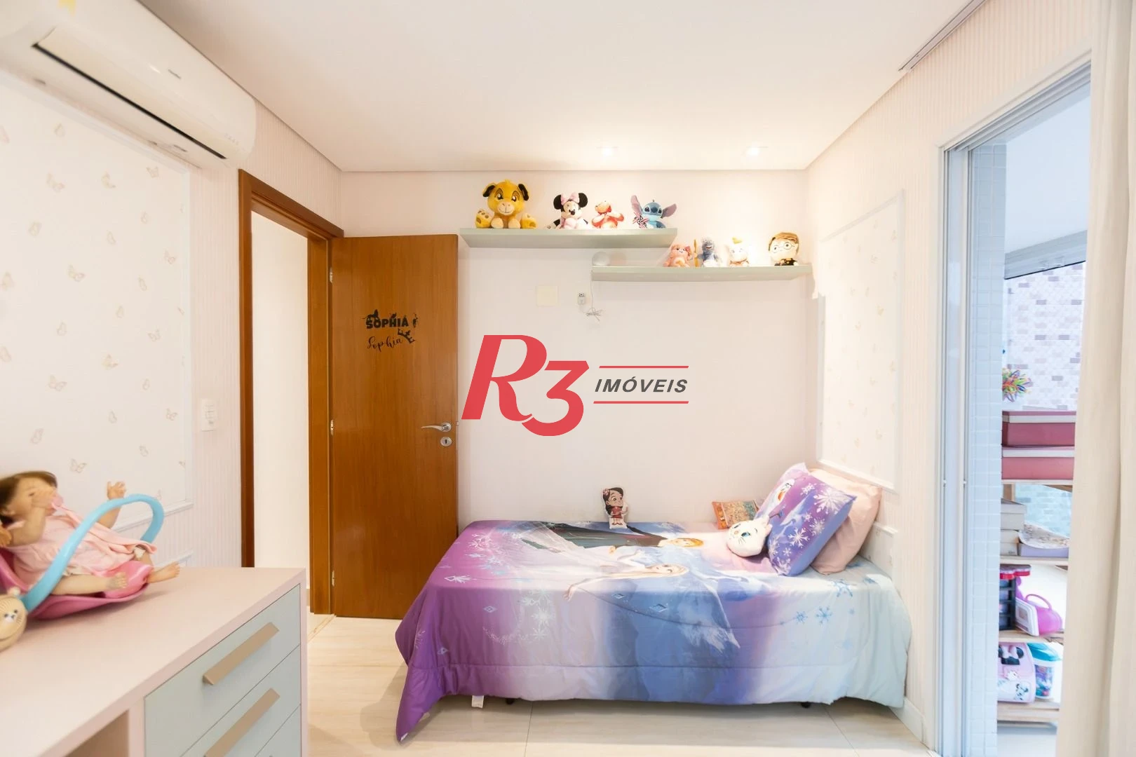 Apartamento com 3 dormitórios sendo 1 suíte à venda, 123 m² por R$ 1.630.000 - Ponta da Praia - Santos/SP