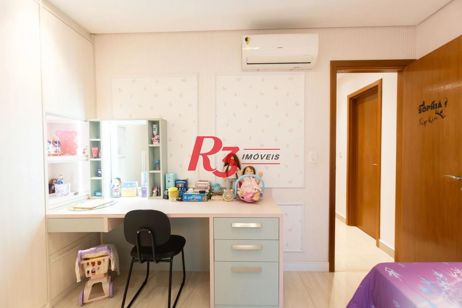 Apartamento com 3 dormitórios sendo 1 suíte à venda, 123 m² por R$ 1.630.000 - Ponta da Praia - Santos/SP