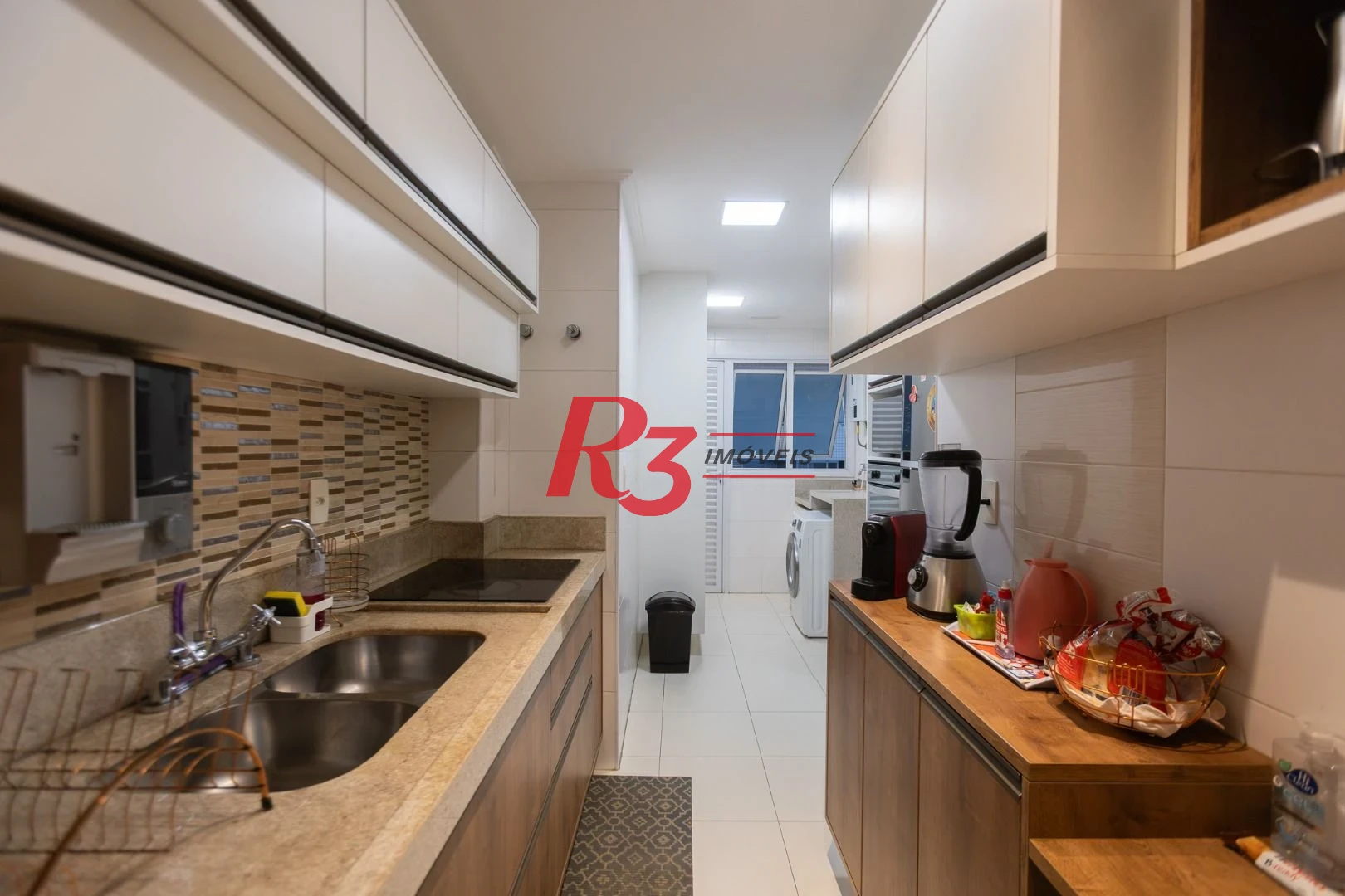 Apartamento com 3 dormitórios sendo 1 suíte à venda, 123 m² por R$ 1.630.000 - Ponta da Praia - Santos/SP