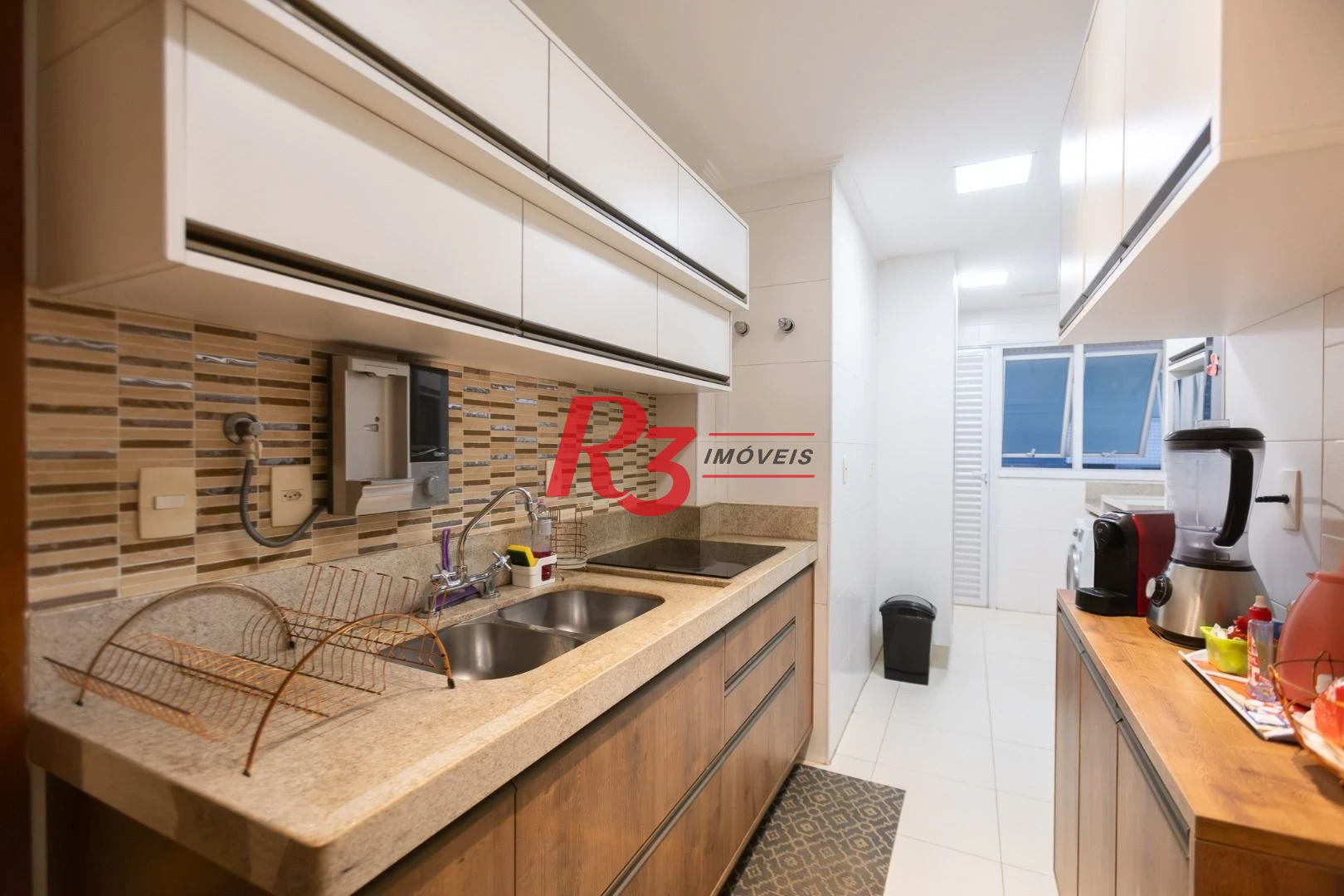 Apartamento com 3 dormitórios sendo 1 suíte à venda, 123 m² por R$ 1.630.000 - Ponta da Praia - Santos/SP