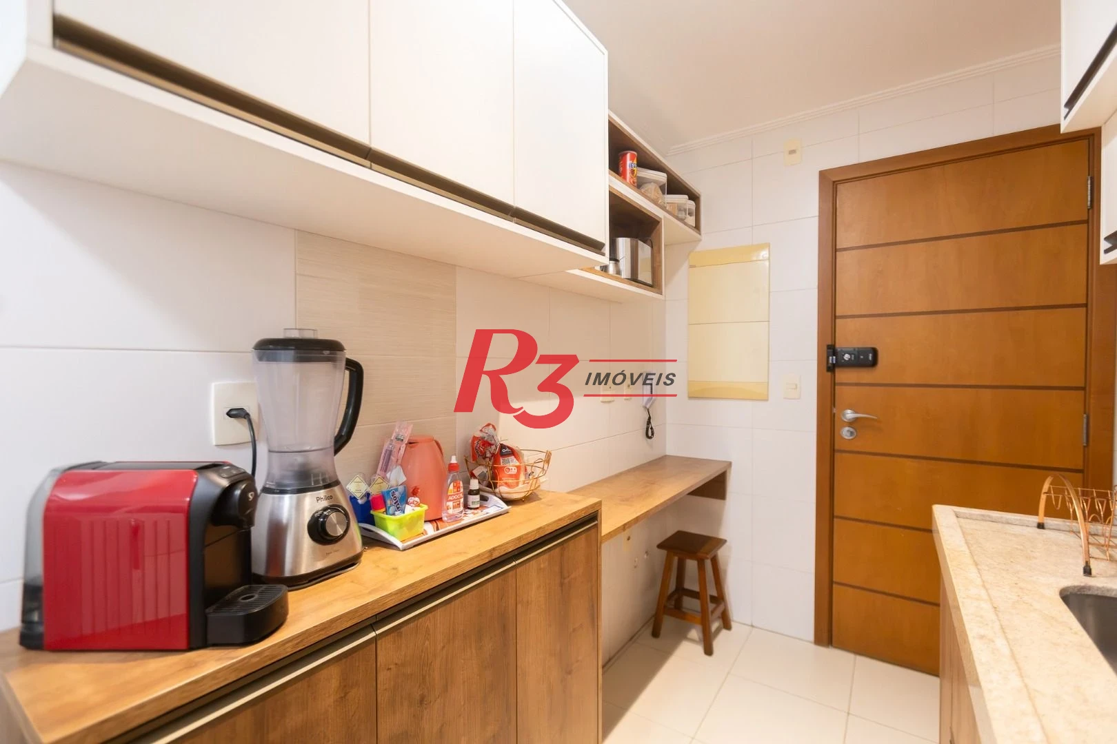 Apartamento com 3 dormitórios sendo 1 suíte à venda, 123 m² por R$ 1.630.000 - Ponta da Praia - Santos/SP