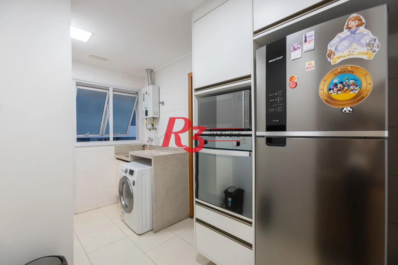 Apartamento com 3 dormitórios sendo 1 suíte à venda, 123 m² por R$ 1.630.000 - Ponta da Praia - Santos/SP