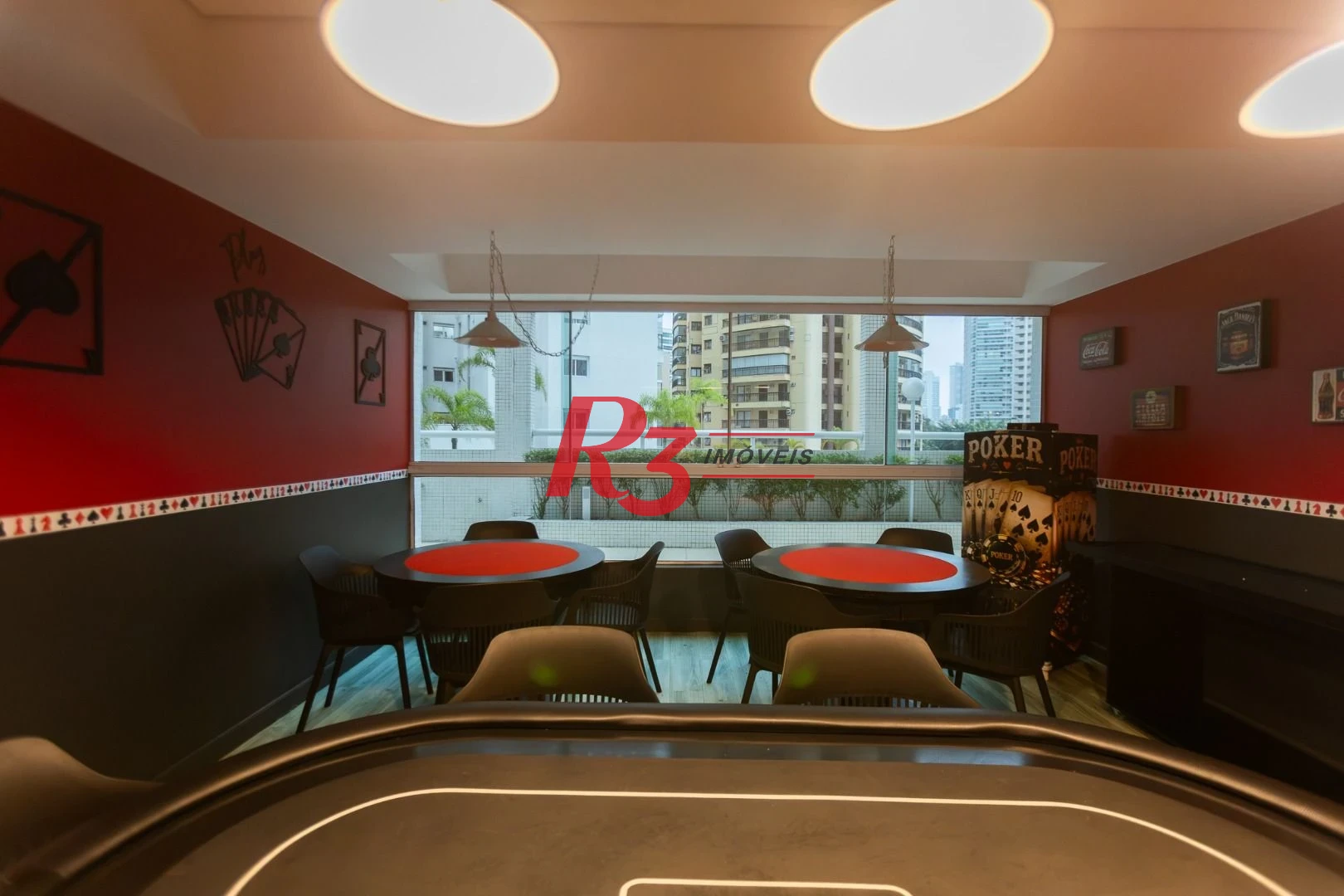 Apartamento com 3 dormitórios sendo 1 suíte à venda, 123 m² por R$ 1.630.000 - Ponta da Praia - Santos/SP