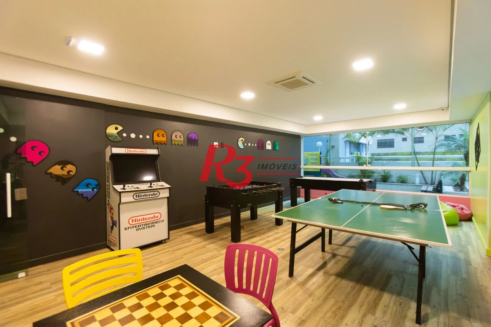 Apartamento com 3 dormitórios sendo 1 suíte à venda, 123 m² por R$ 1.630.000 - Ponta da Praia - Santos/SP