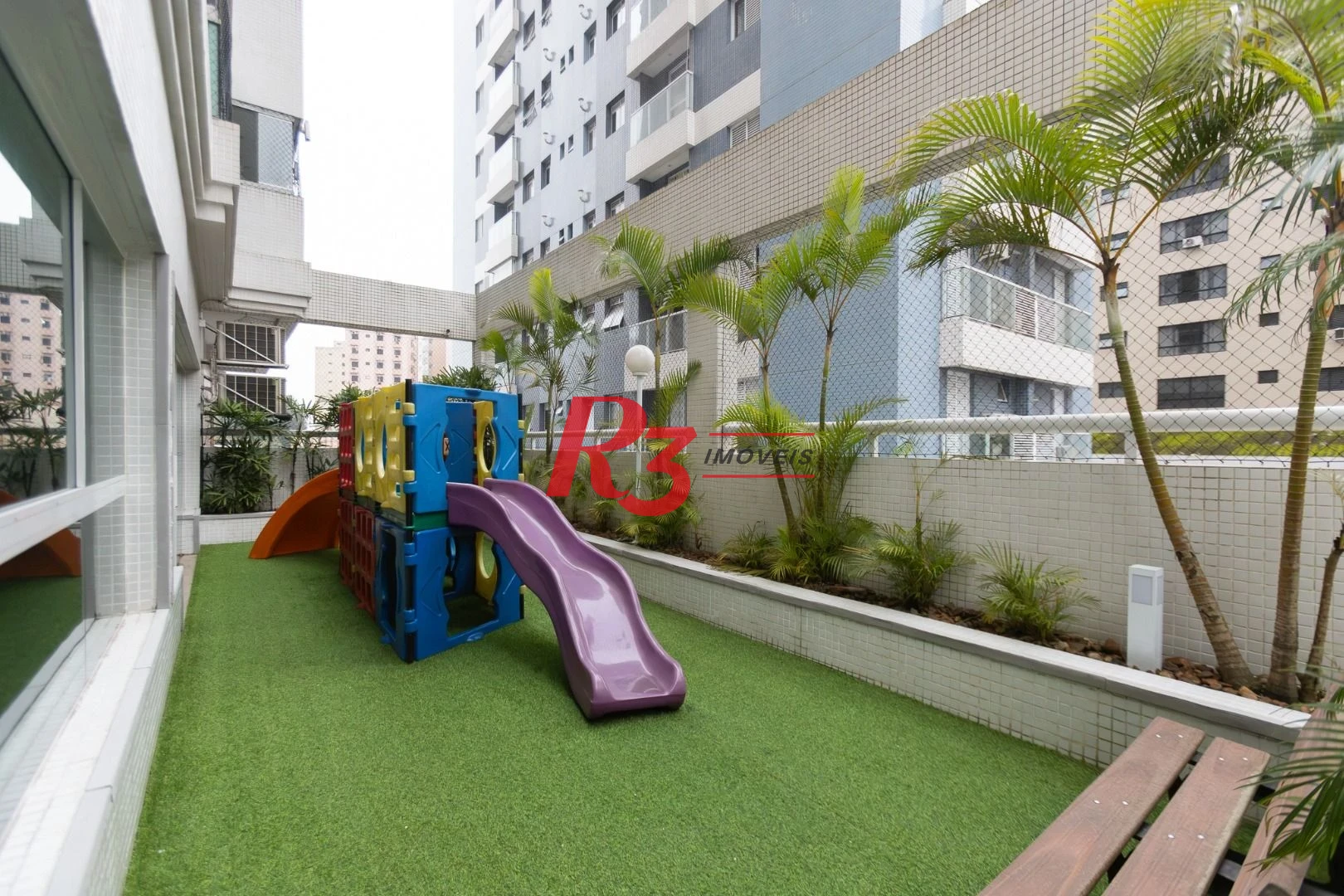 Apartamento com 3 dormitórios sendo 1 suíte à venda, 123 m² por R$ 1.630.000 - Ponta da Praia - Santos/SP