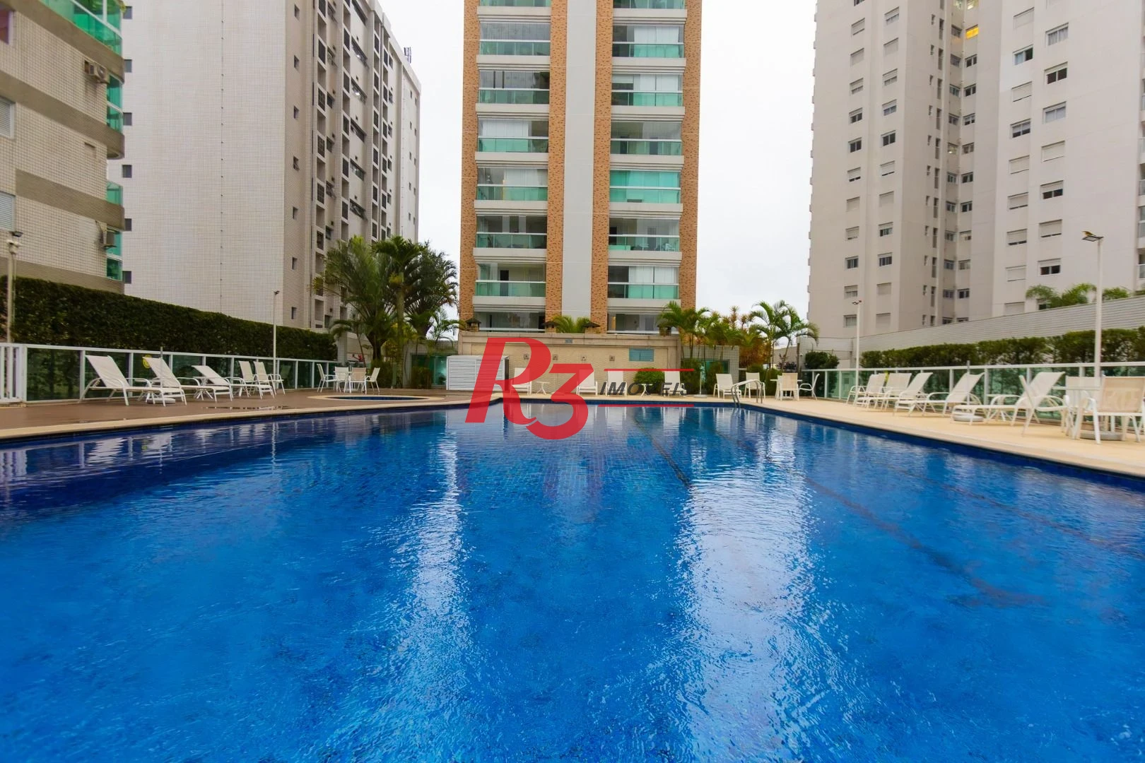 Apartamento com 3 dormitórios sendo 1 suíte à venda, 123 m² por R$ 1.630.000 - Ponta da Praia - Santos/SP