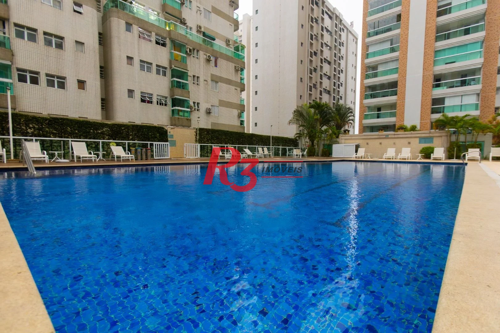 Apartamento com 3 dormitórios sendo 1 suíte à venda, 123 m² por R$ 1.630.000 - Ponta da Praia - Santos/SP