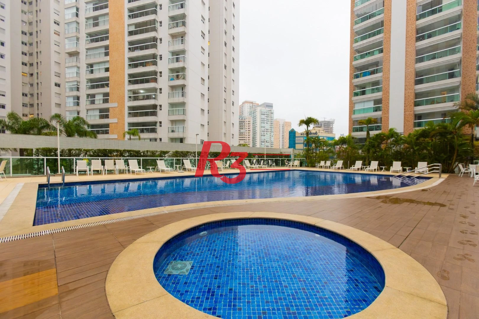 Apartamento com 3 dormitórios sendo 1 suíte à venda, 123 m² por R$ 1.630.000 - Ponta da Praia - Santos/SP