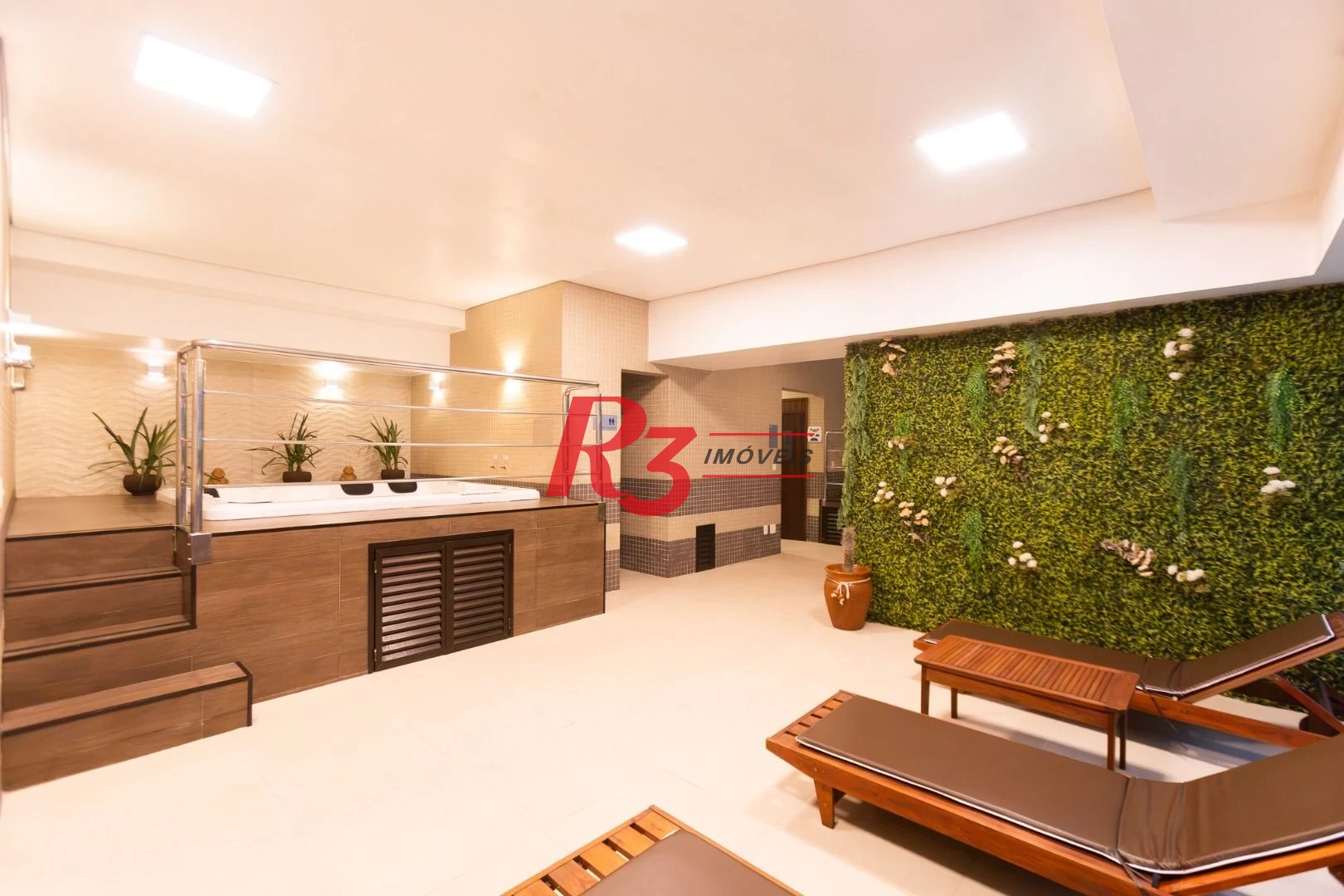Apartamento com 3 dormitórios sendo 1 suíte à venda, 123 m² por R$ 1.630.000 - Ponta da Praia - Santos/SP