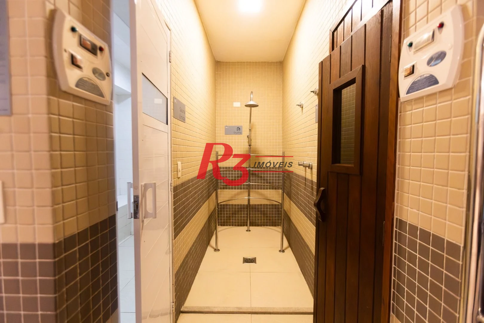 Apartamento com 3 dormitórios sendo 1 suíte à venda, 123 m² por R$ 1.630.000 - Ponta da Praia - Santos/SP