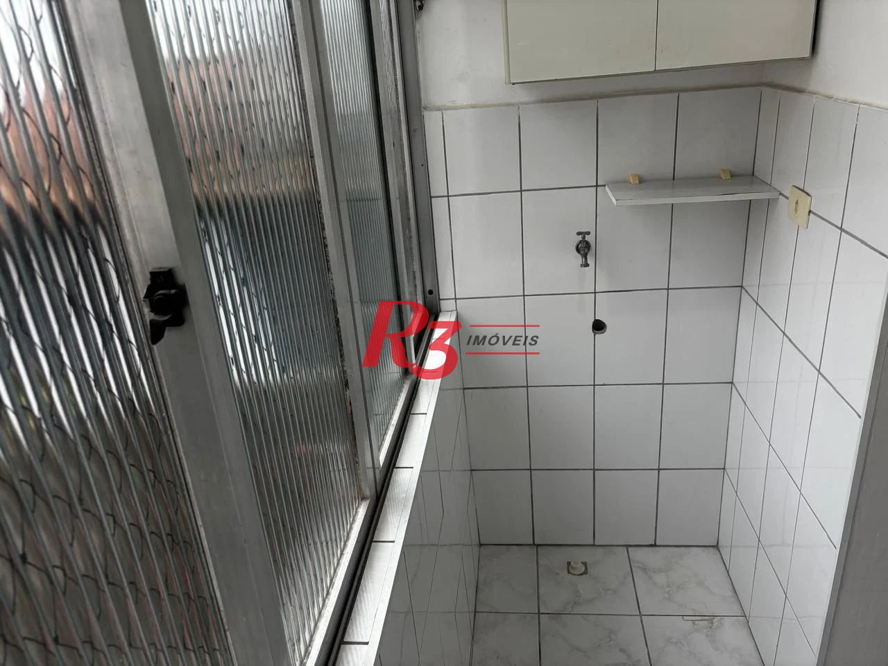 Apartamento com 1 dormitório para alugar, 65 m² por R$ 3.000,00/mês - Aparecida - Santos/SP