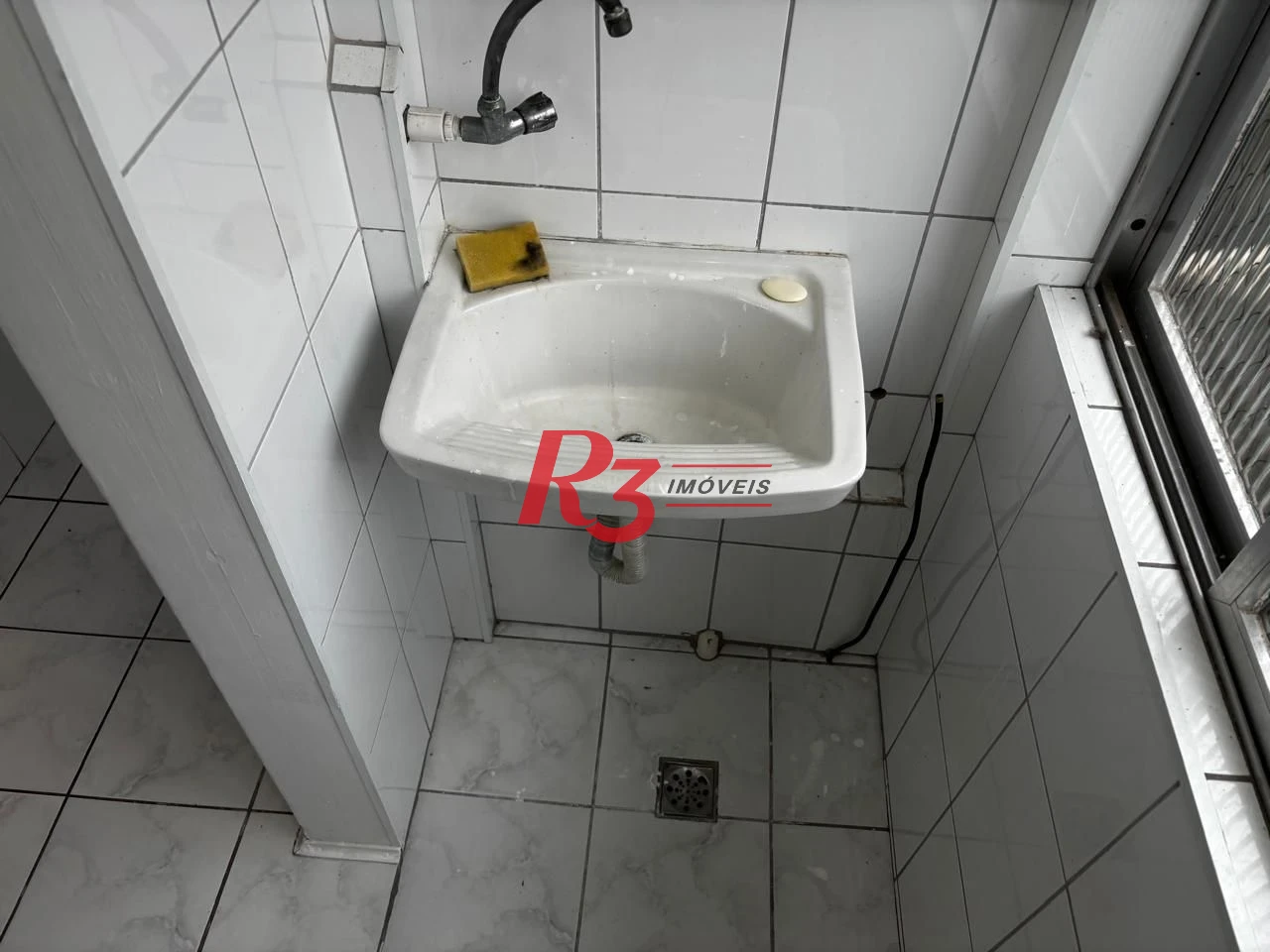 Apartamento com 1 dormitório para alugar, 65 m² por R$ 3.000,00/mês - Aparecida - Santos/SP