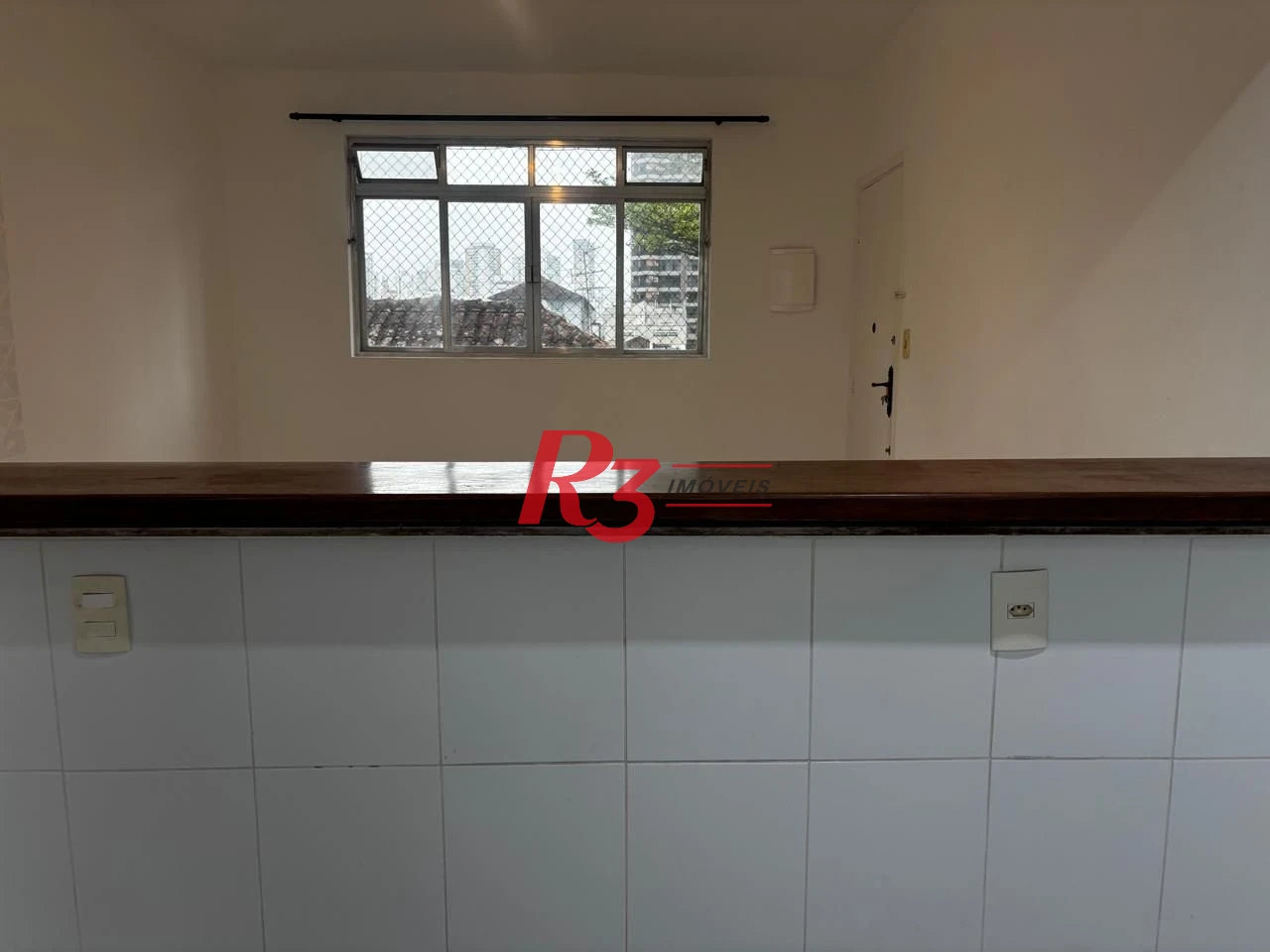 Apartamento com 1 dormitório para alugar, 65 m² por R$ 3.000,00/mês - Aparecida - Santos/SP
