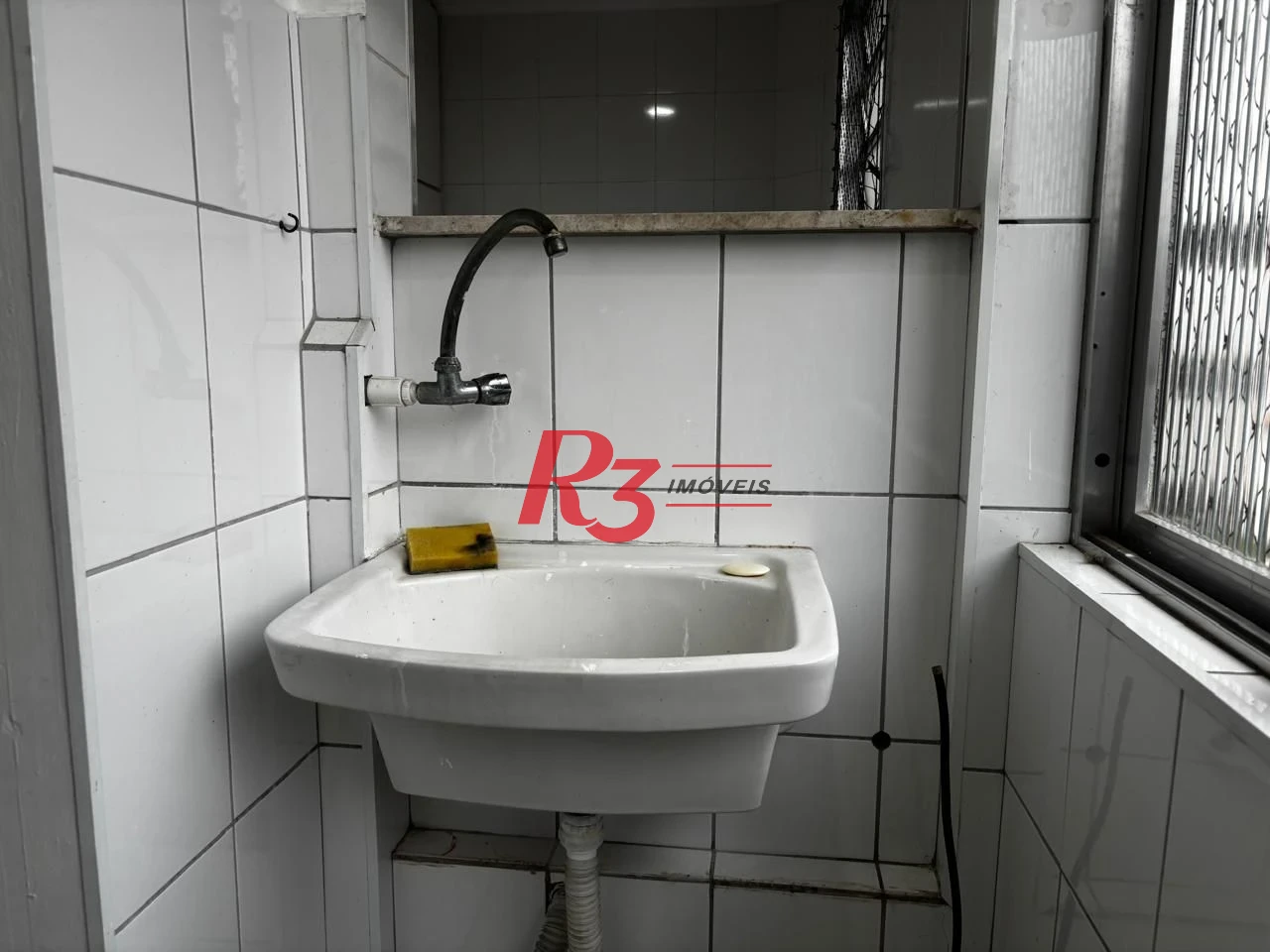 Apartamento com 1 dormitório para alugar, 65 m² por R$ 3.000,00/mês - Aparecida - Santos/SP