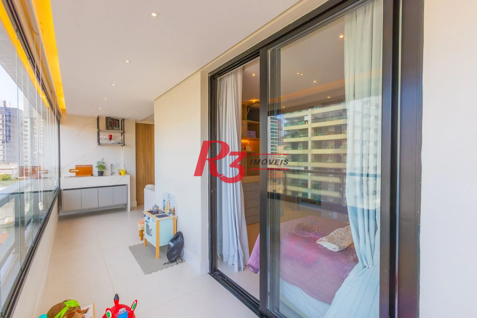 Apartamento com 3 dormitórios à venda, 116 m² por R$ 1.790.000,00 - Ponta da Praia - Santos/SP