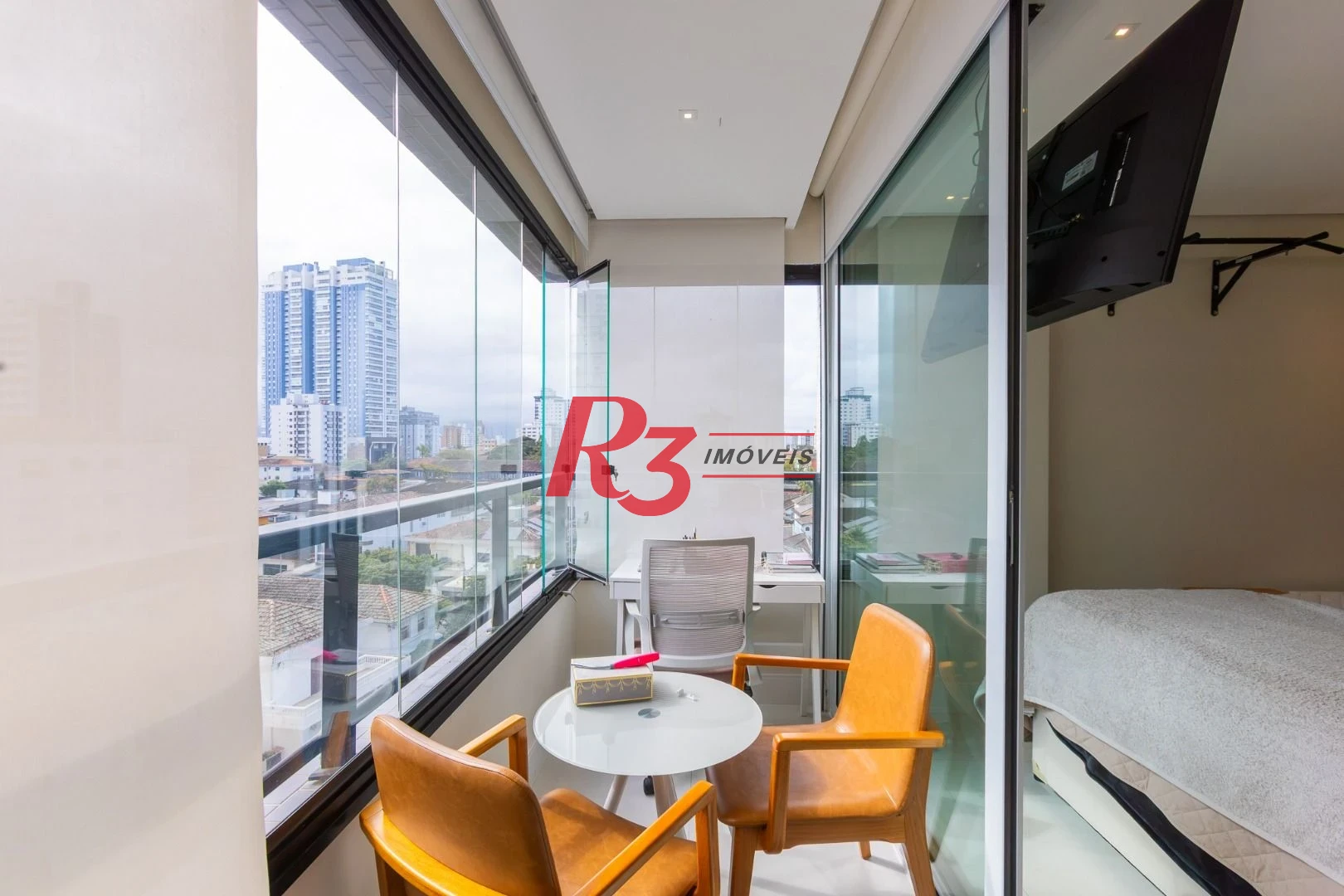 Apartamento com 3 dormitórios à venda, 116 m² por R$ 1.790.000,00 - Ponta da Praia - Santos/SP