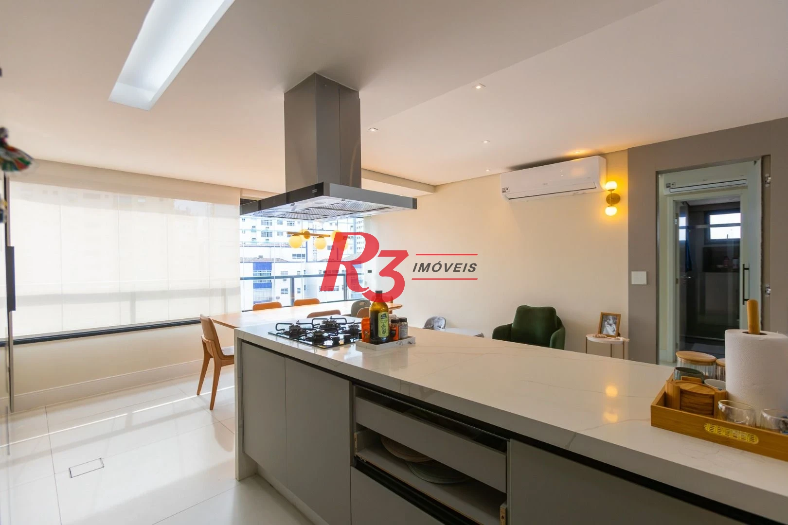 Apartamento com 3 dormitórios à venda, 116 m² por R$ 1.790.000,00 - Ponta da Praia - Santos/SP