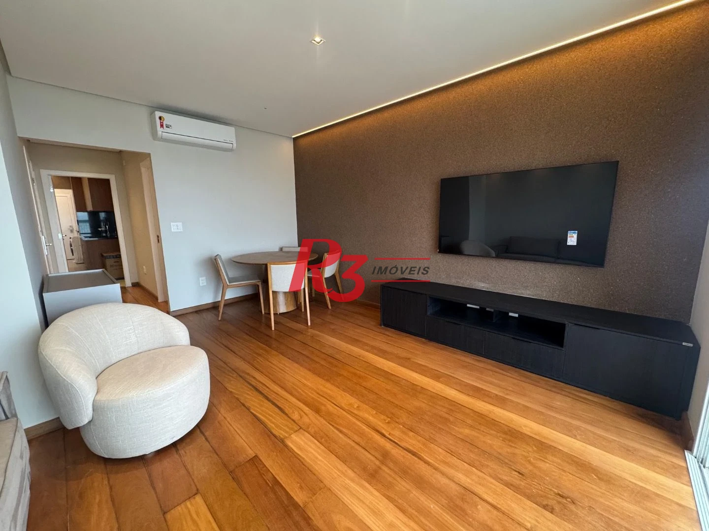 Apartamento com 3 dormitórios para alugar, 103 m² por R$ 12.000,00/mês - Gonzaga - Santos/SP
