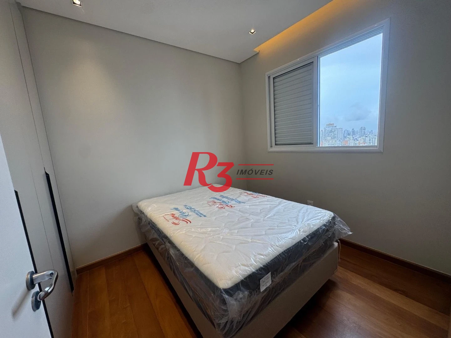 Apartamento com 3 dormitórios para alugar, 103 m² por R$ 12.000,00/mês - Gonzaga - Santos/SP