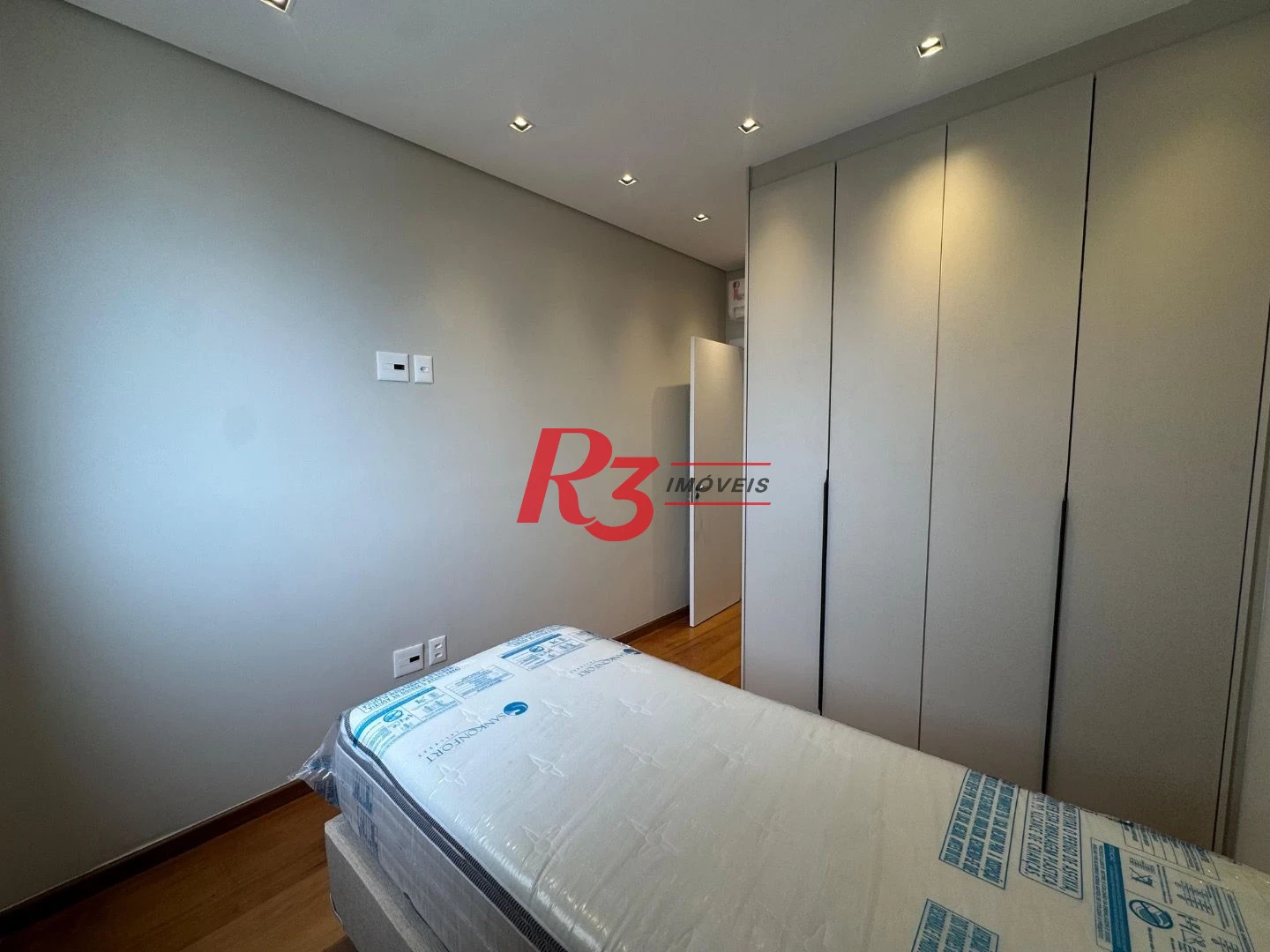 Apartamento com 3 dormitórios para alugar, 103 m² por R$ 12.000,00/mês - Gonzaga - Santos/SP