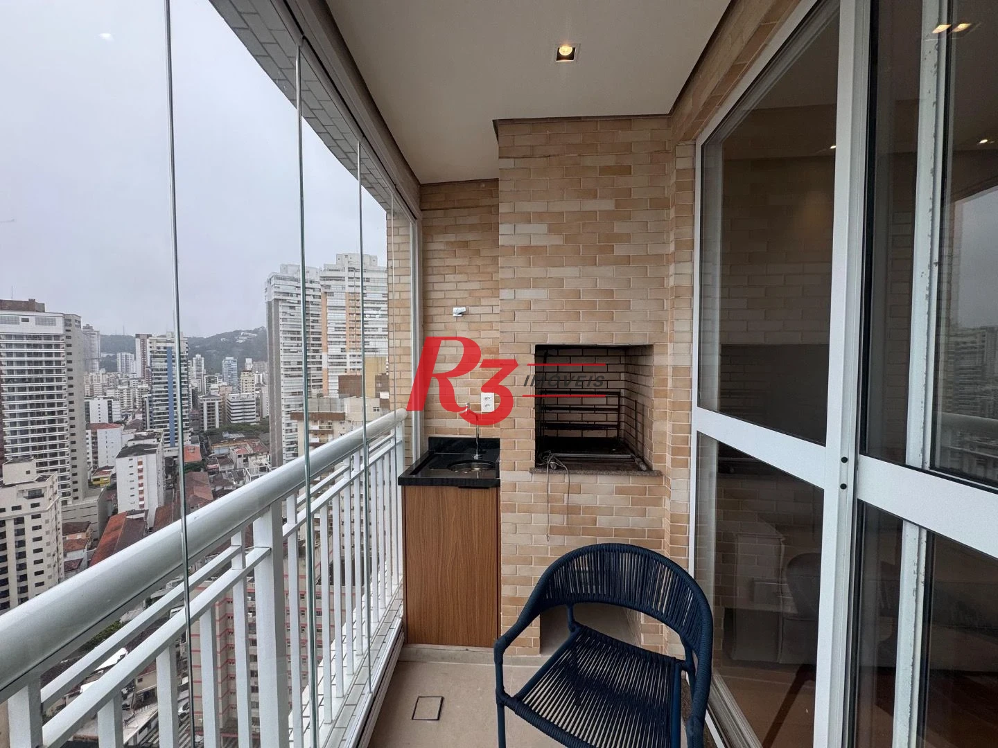 Apartamento com 3 dormitórios para alugar, 103 m² por R$ 12.000,00/mês - Gonzaga - Santos/SP