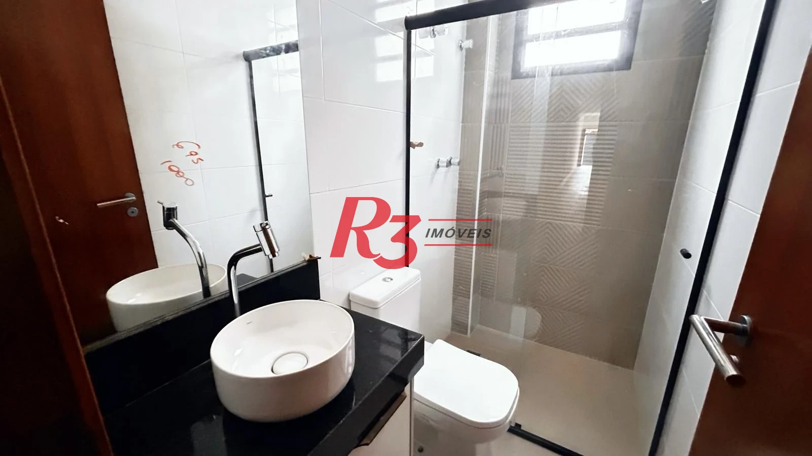 Casa com 3 dormitórios à venda, 156 m² por R$ 1.200.000,00 - Embaré - Santos/SP