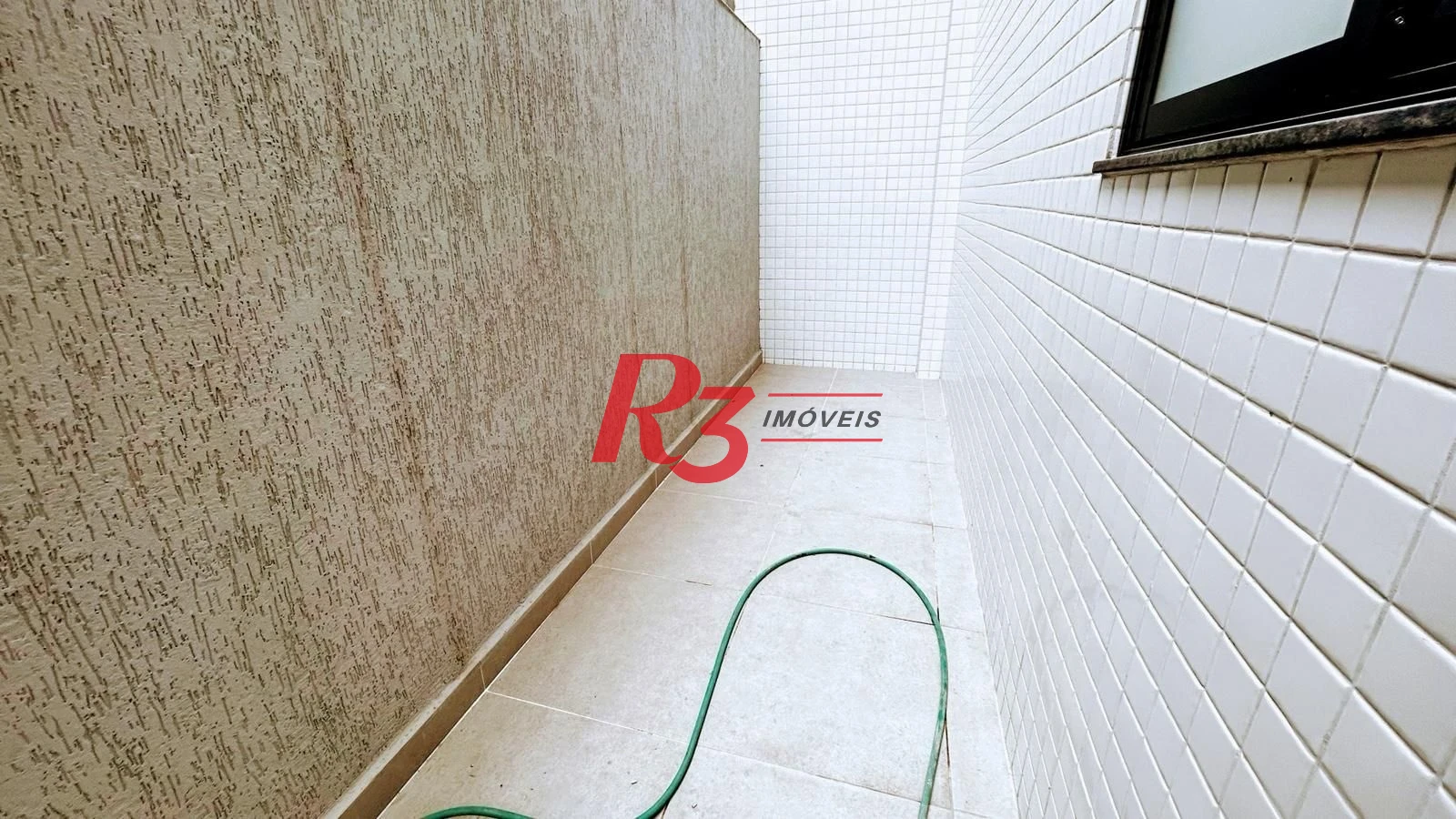 Casa com 3 dormitórios à venda, 156 m² por R$ 1.200.000,00 - Embaré - Santos/SP