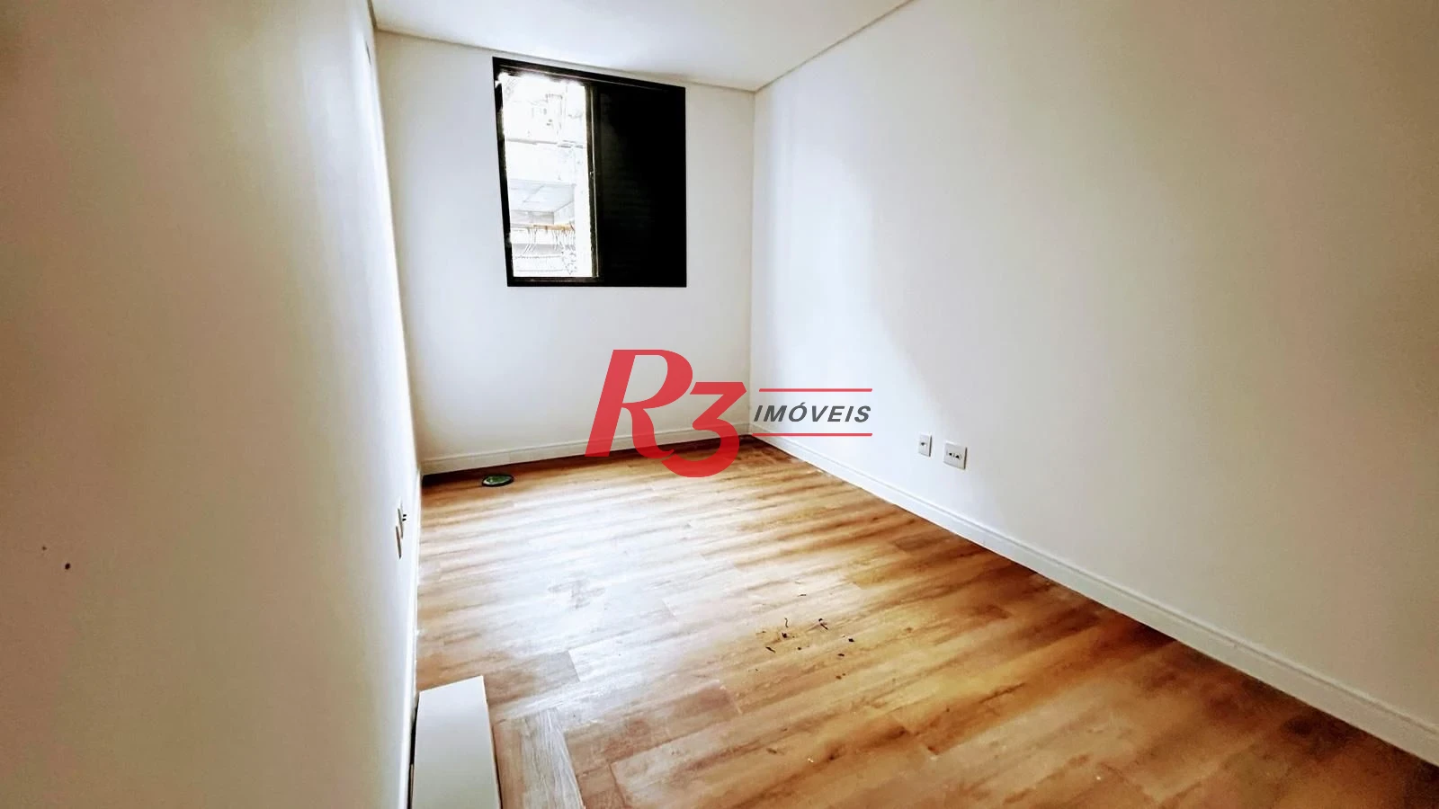 Casa com 3 dormitórios à venda, 244 m² por R$ 1.700.000,00 - Embaré - Santos/SP