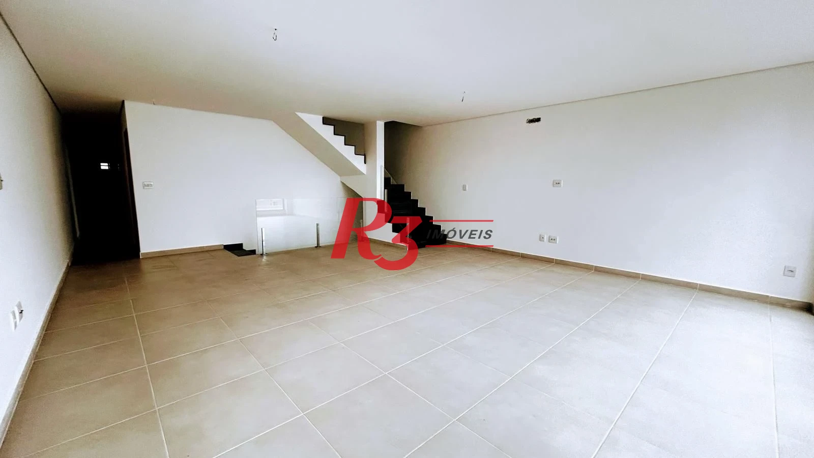 Casa com 3 dormitórios à venda, 244 m² por R$ 1.700.000,00 - Embaré - Santos/SP