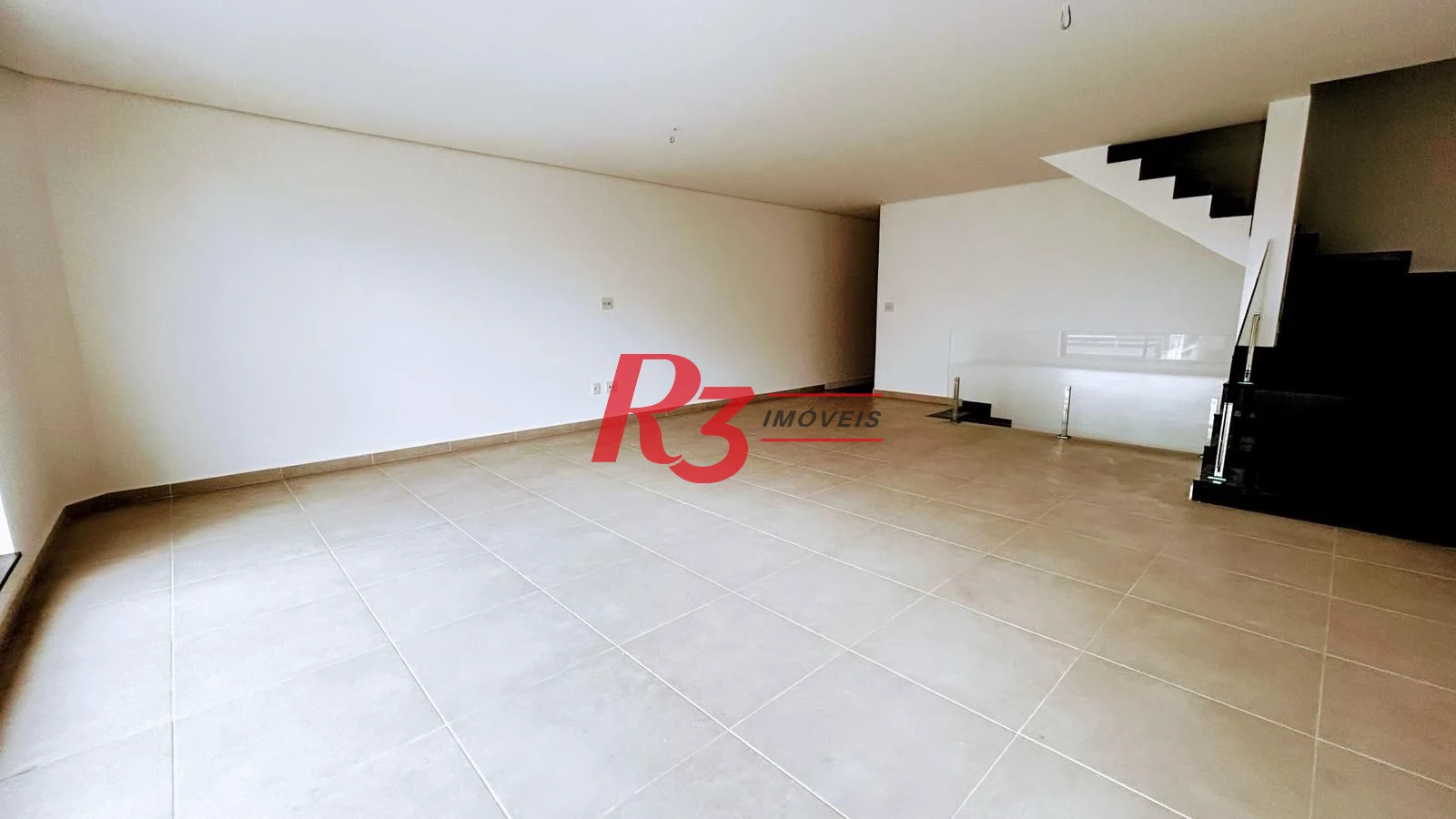 Casa com 3 dormitórios à venda, 244 m² por R$ 1.700.000,00 - Embaré - Santos/SP