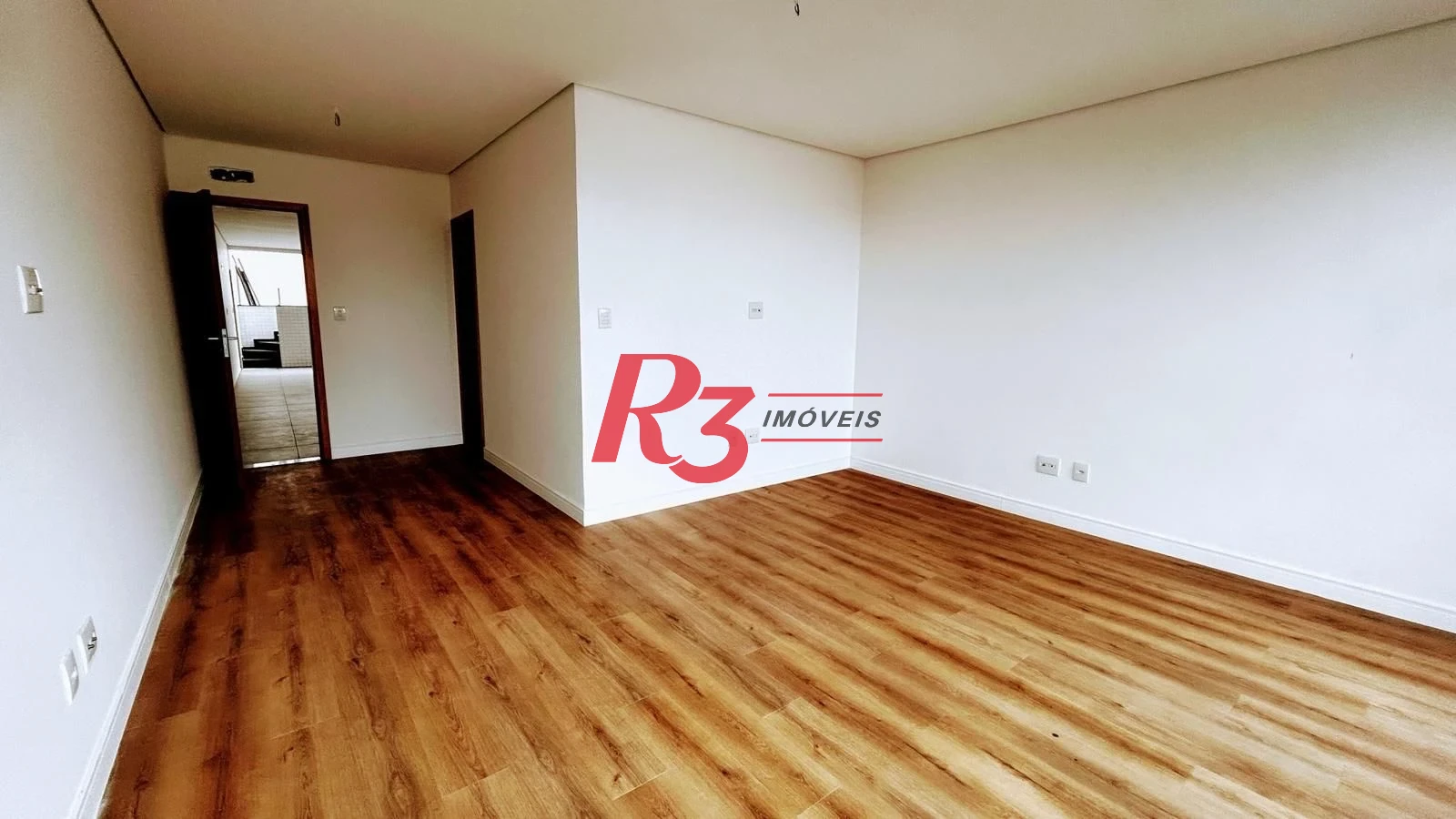 Casa com 3 dormitórios à venda, 244 m² por R$ 1.700.000,00 - Embaré - Santos/SP