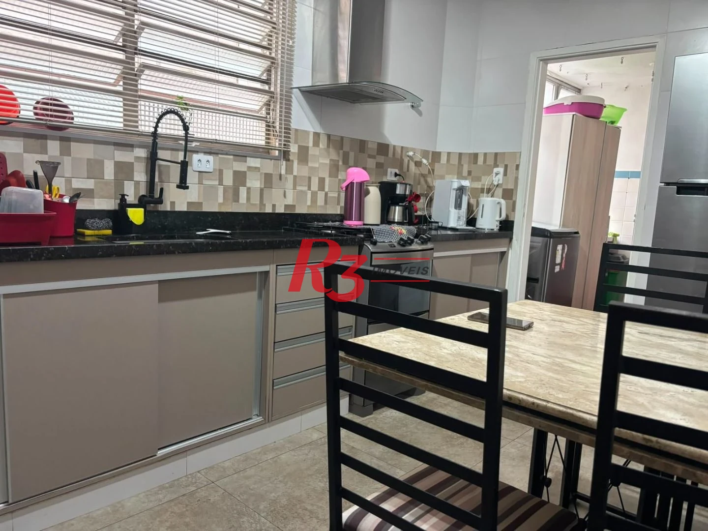 Apartamento com 3 dormitórios à venda, 90 m² por R$ 450.000,00 - Gonzaga - Santos/SP