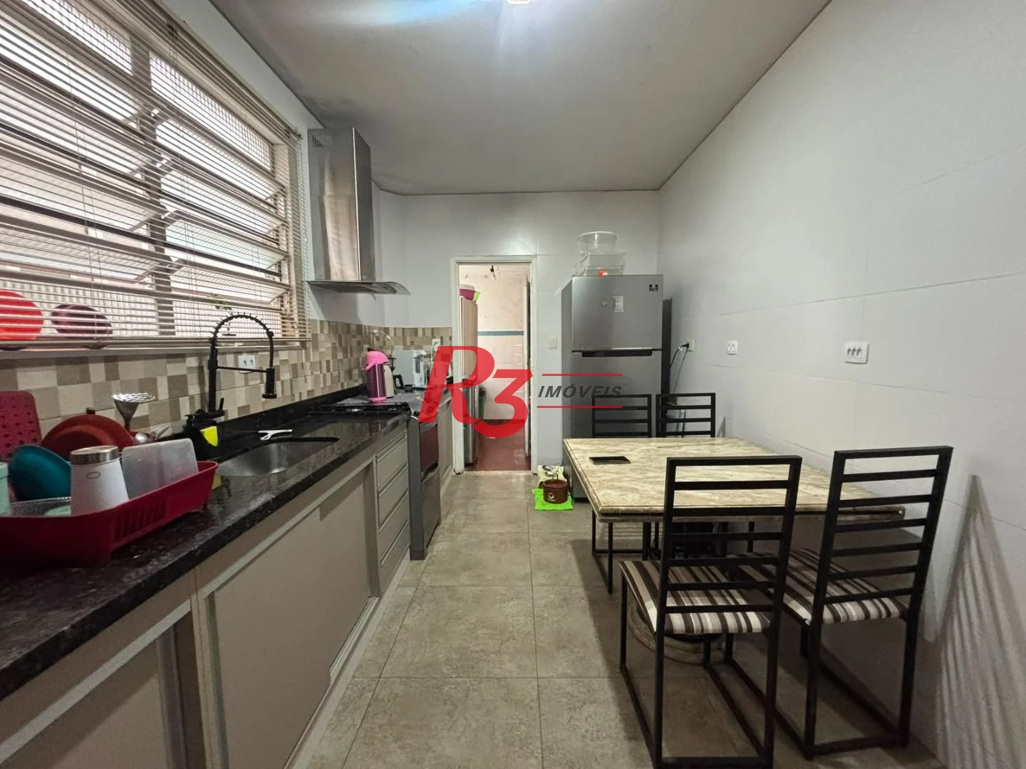 Apartamento com 3 dormitórios à venda, 90 m² por R$ 450.000,00 - Gonzaga - Santos/SP